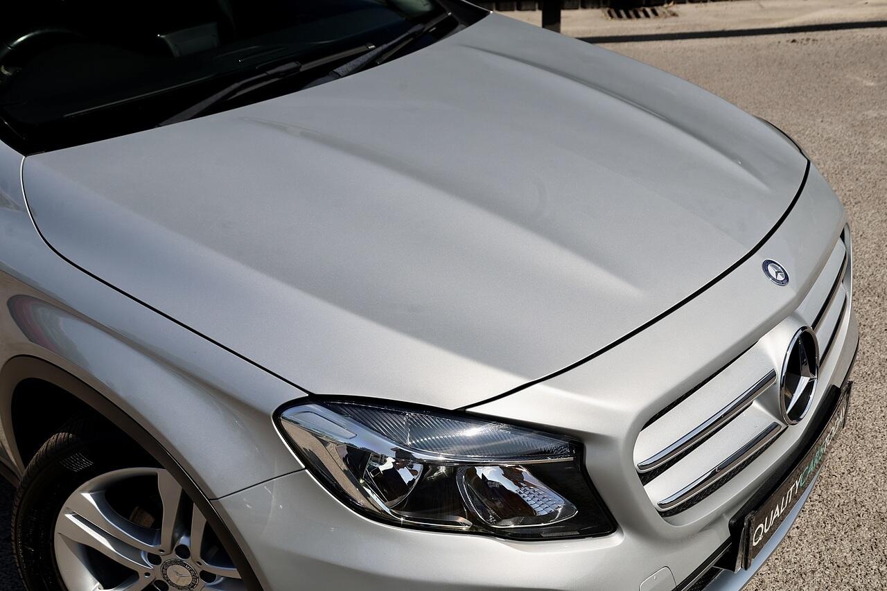Mercedes-Benz Gla view 18