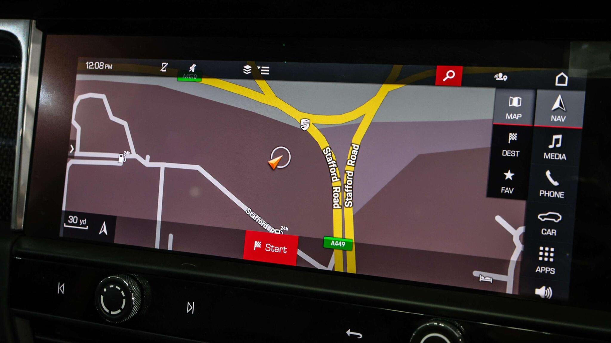 Porsche Macan view 15