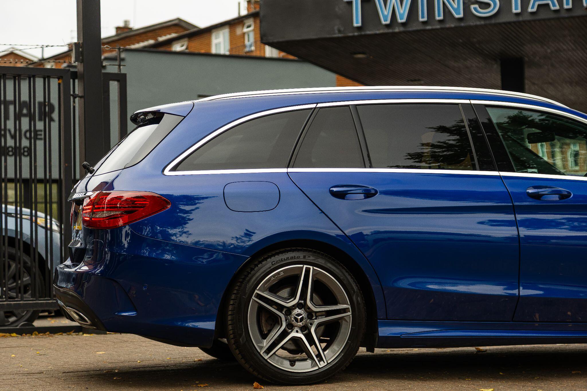 Mercedes-Benz C-Class view 42