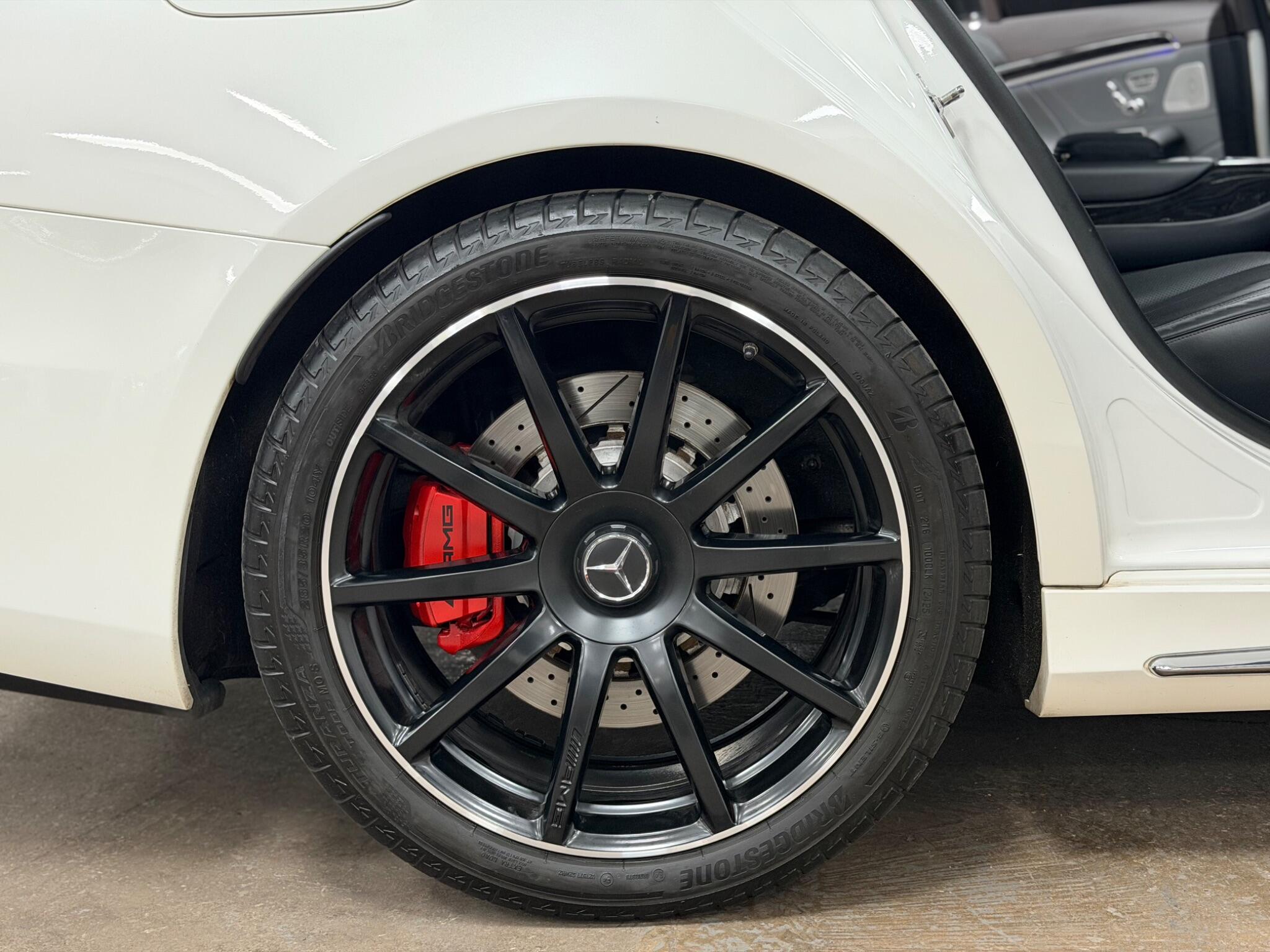 Mercedes-Benz S-Class view 22