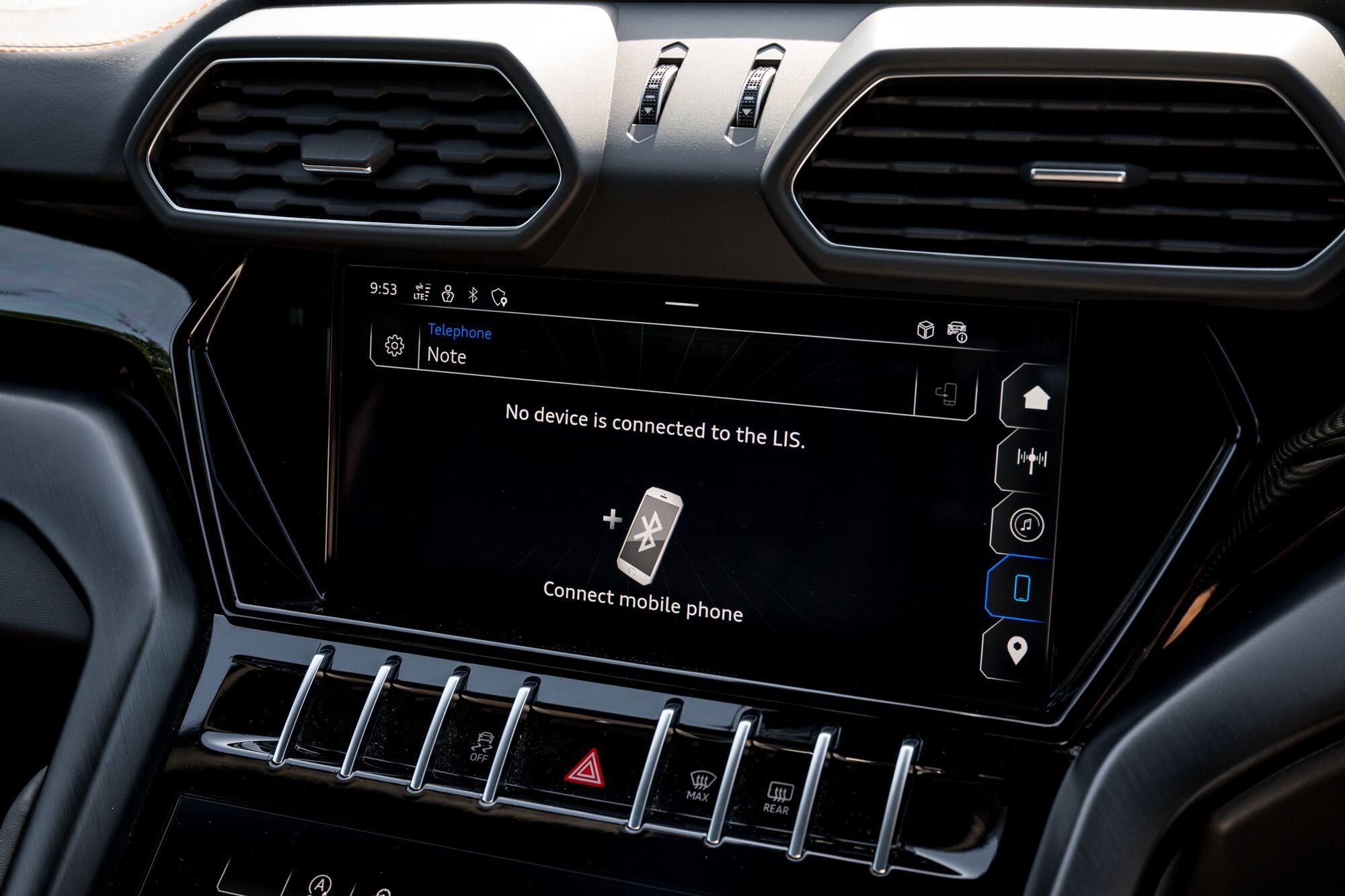 Lamborghini Urus view 55