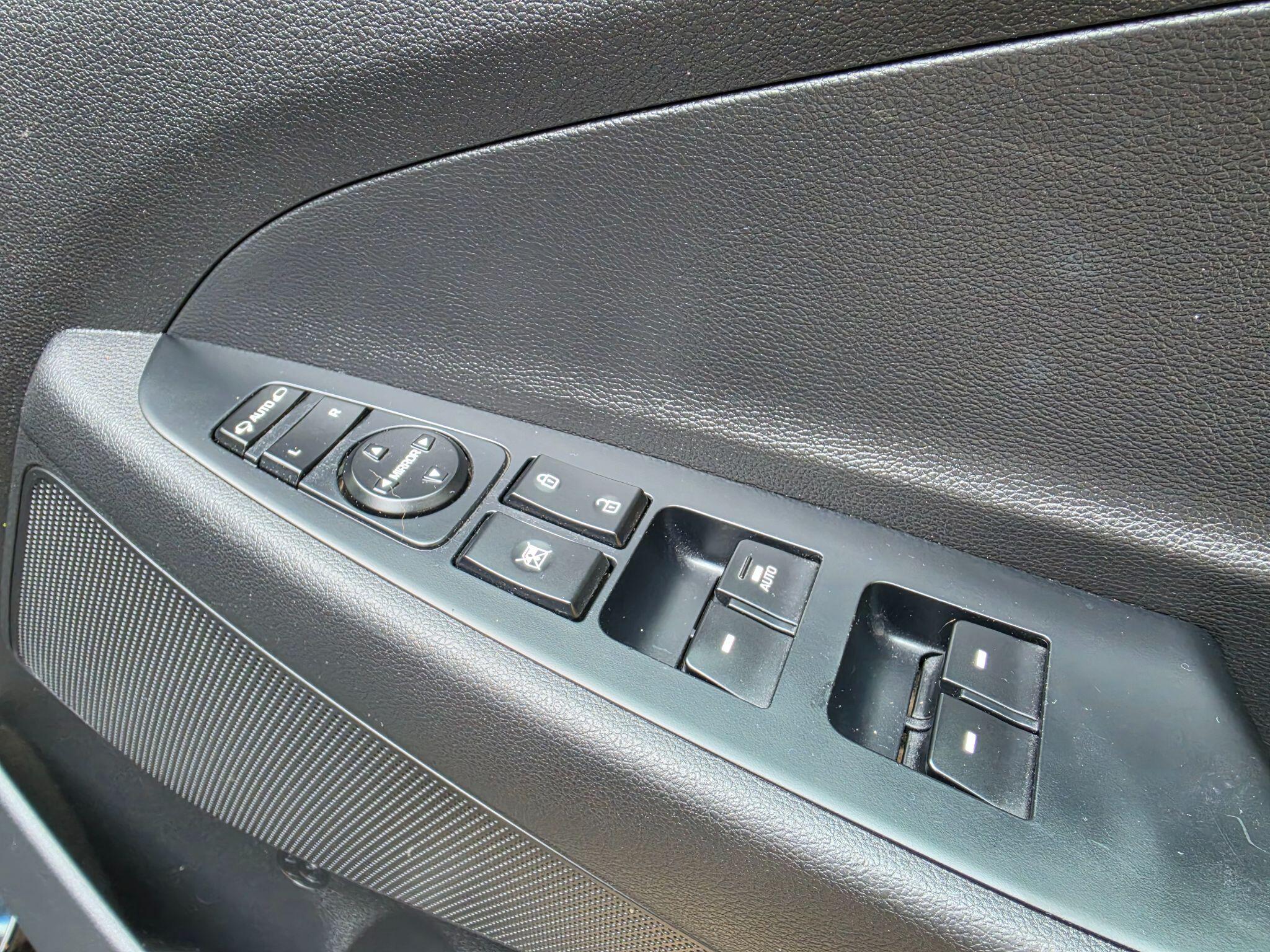 Hyundai Tucson view 21