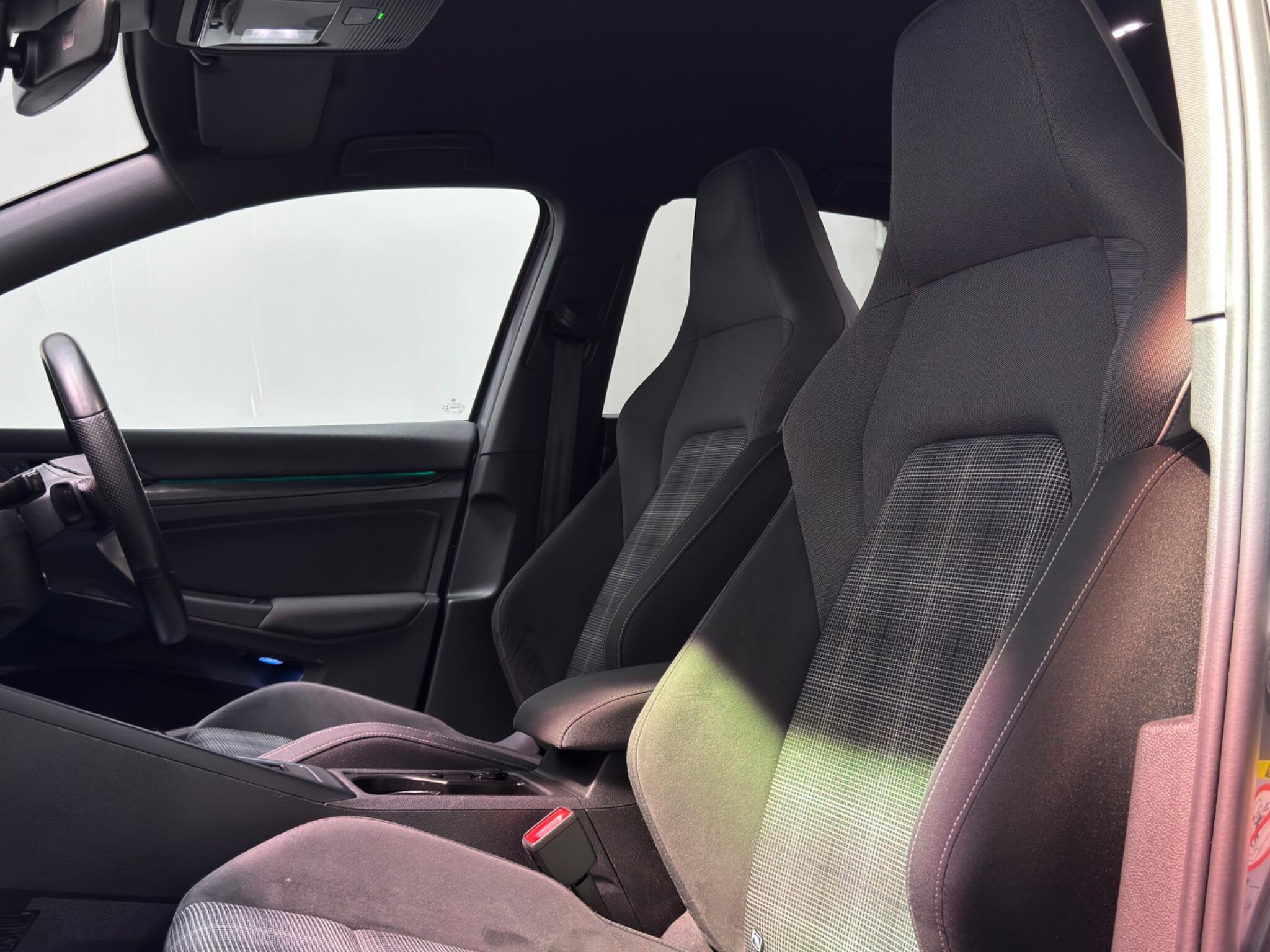 Volkswagen Golf view 44