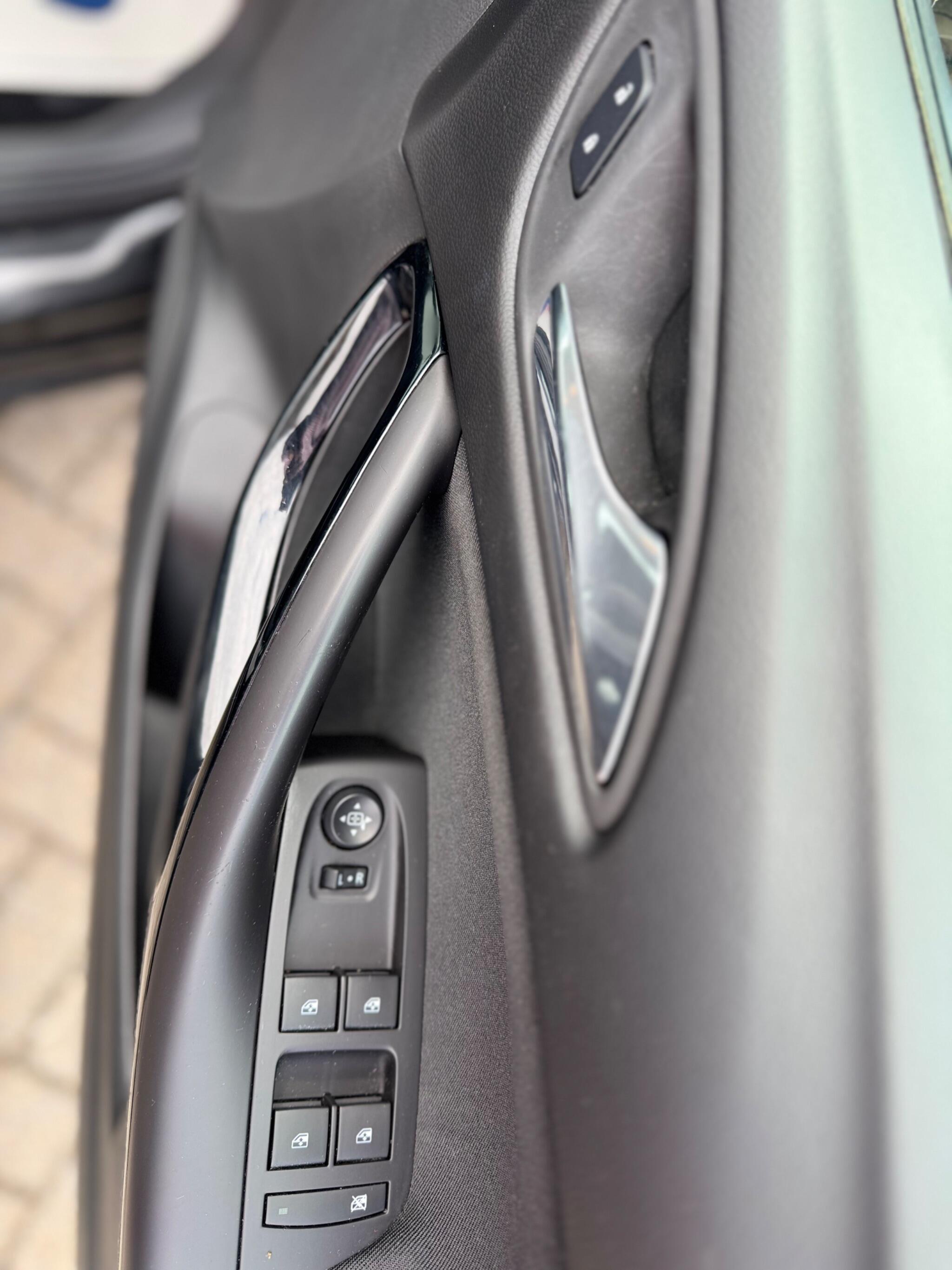 Vauxhall Astra view 20