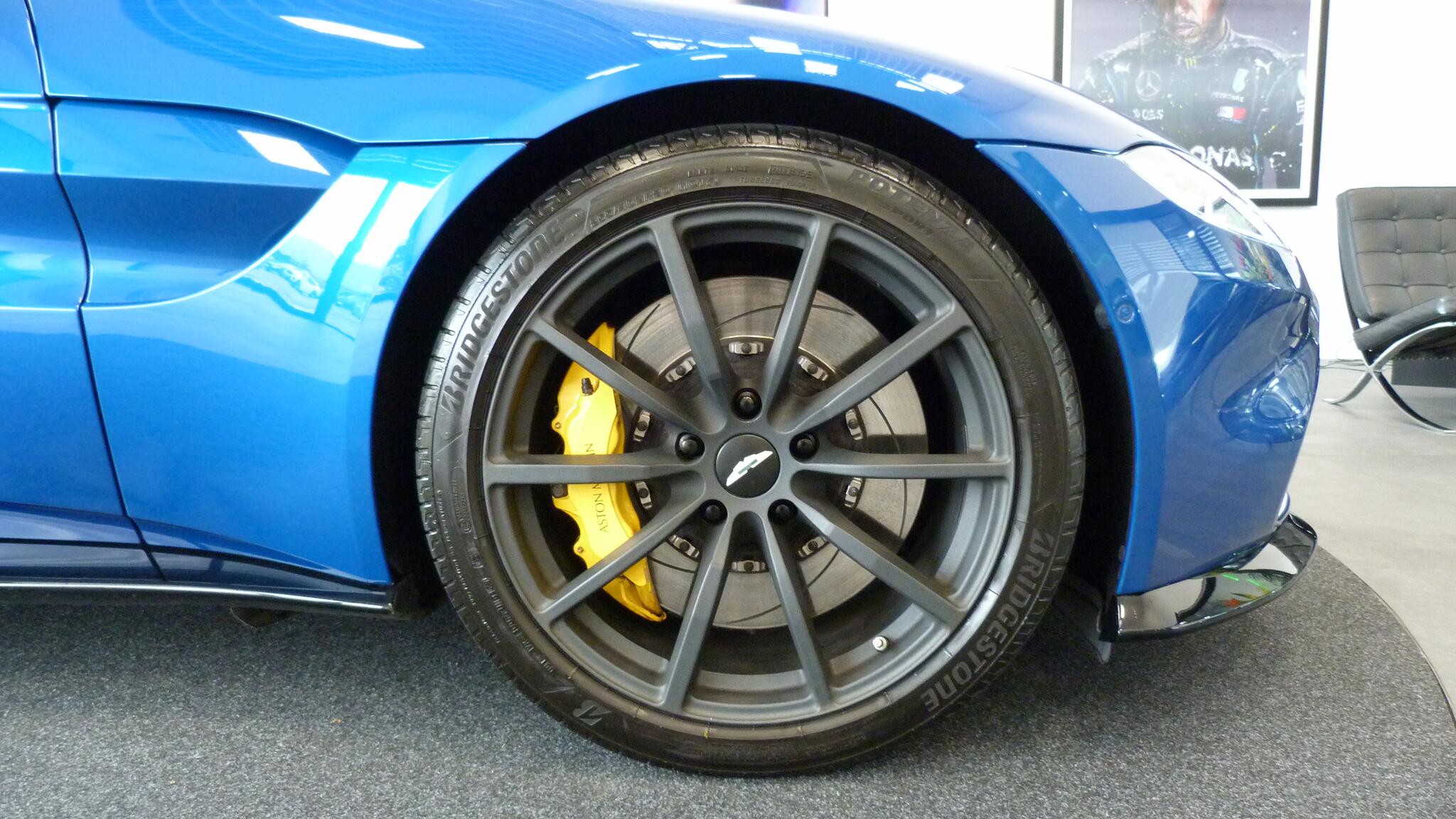 Aston Martin Vantage view 4