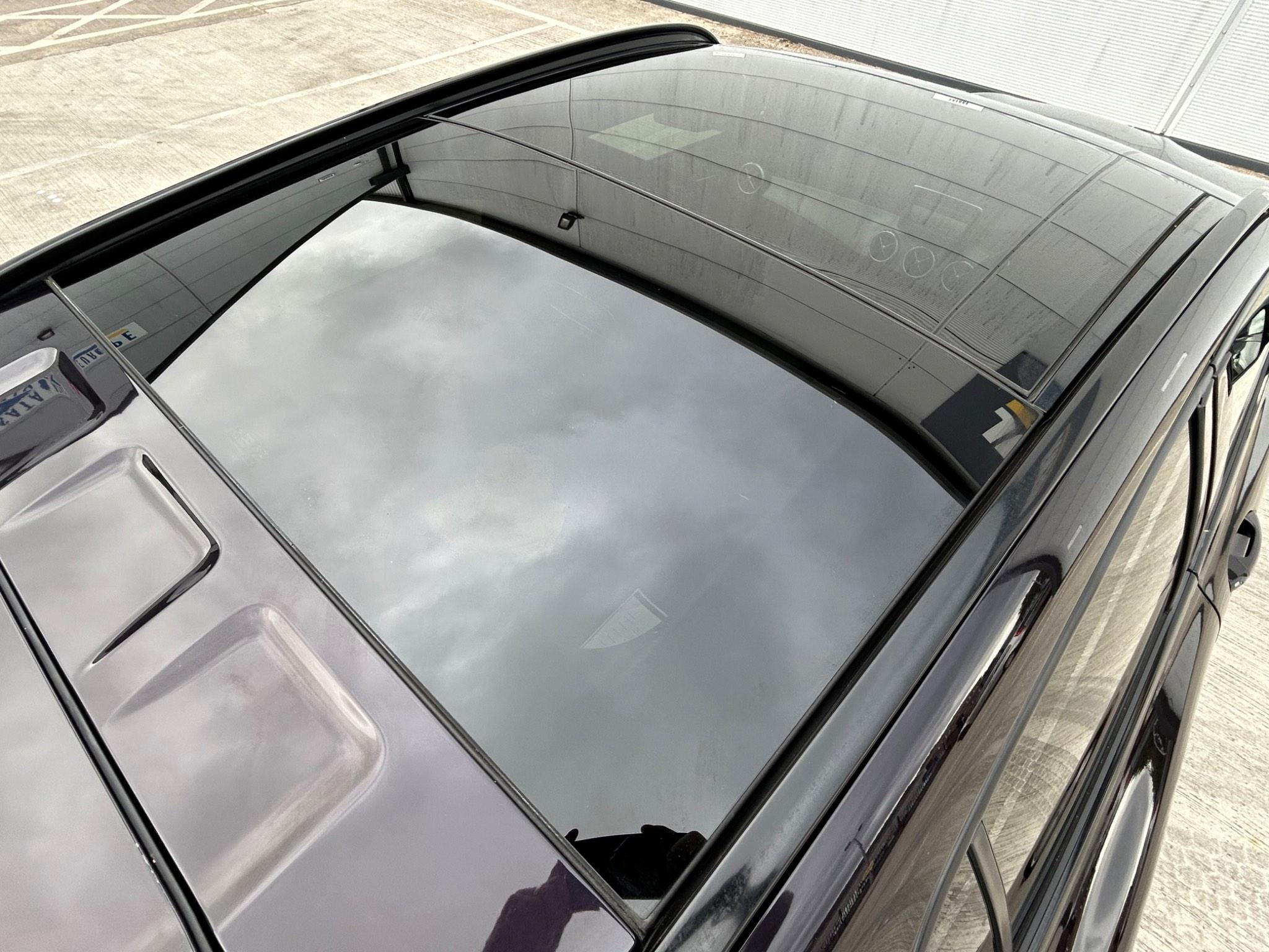 Mercedes-Benz Gla view 11