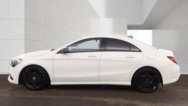Mercedes-Benz Cla view 10