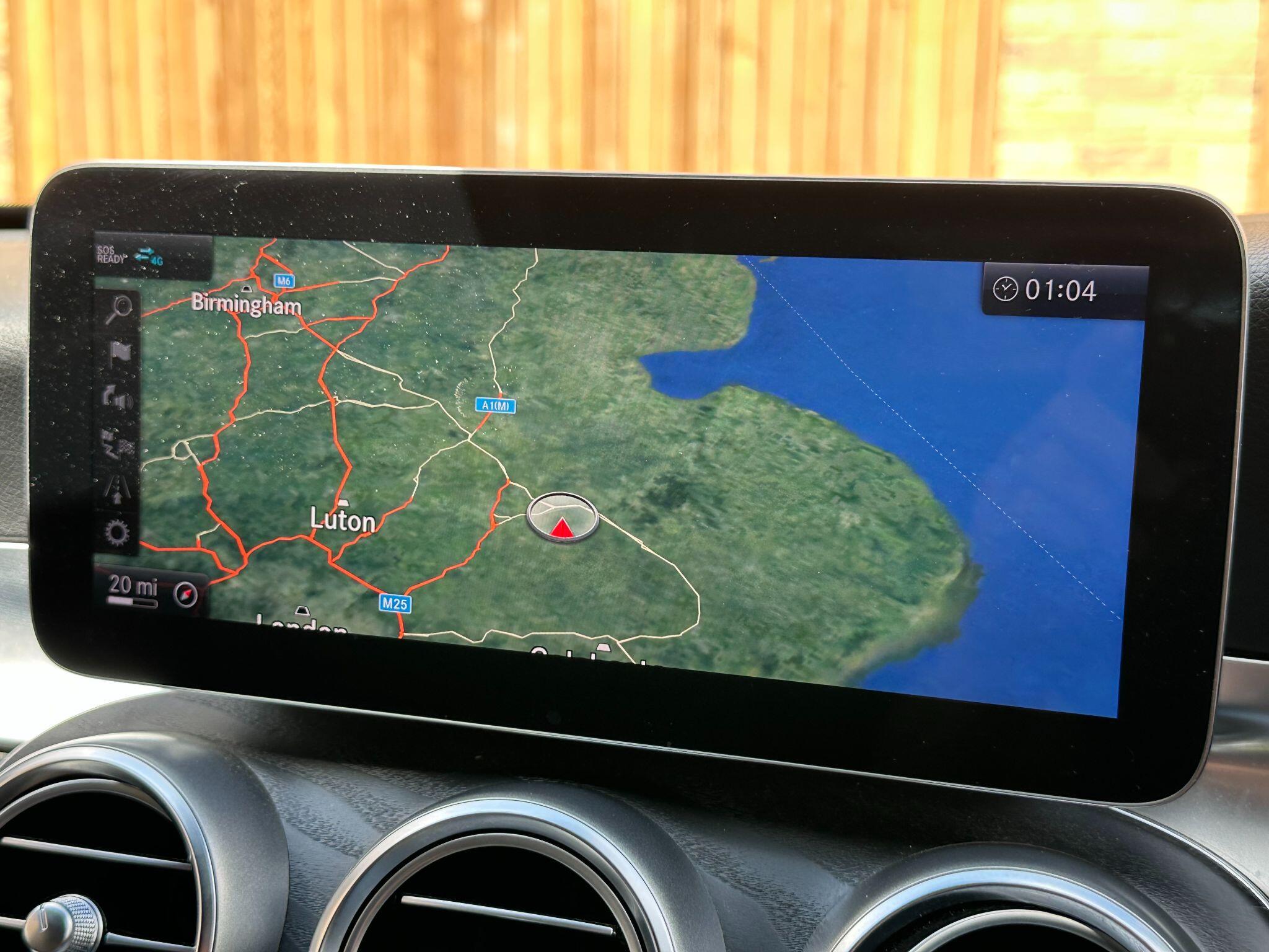 Mercedes-Benz C Class view 13