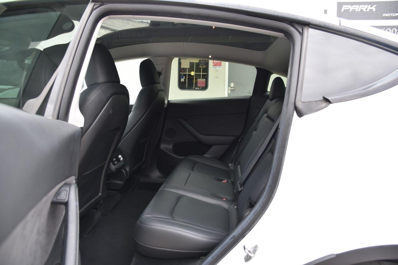 Tesla Model Y view 25