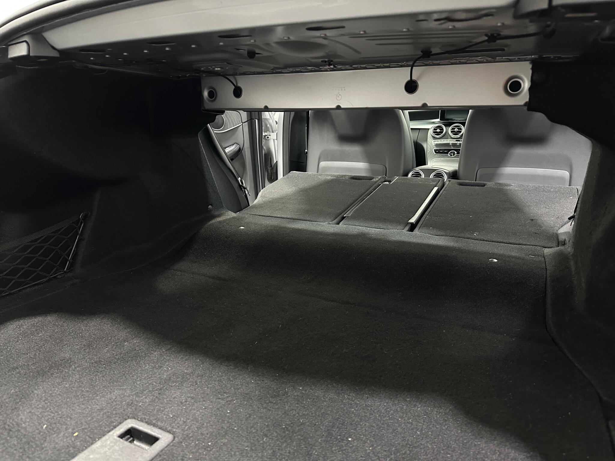 Mercedes-Benz C-Class view 46