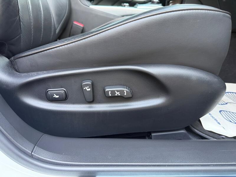 2012 Infiniti M 3.5 35h V6 GT Premium Auto Euro 5 (s/s) 4dr • 7,481 miles image 38