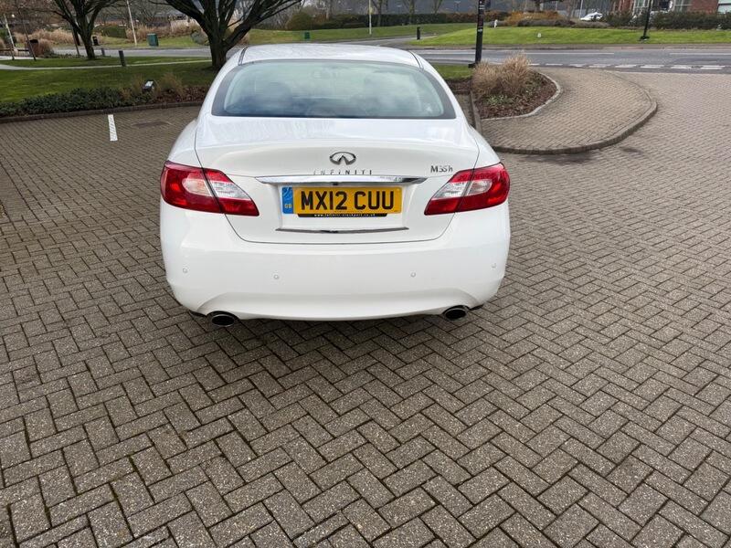 2012 Infiniti M 3.5 35h V6 GT Premium Auto Euro 5 (s/s) 4dr • 7,481 miles image 11