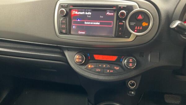 Toyota Yaris view 13