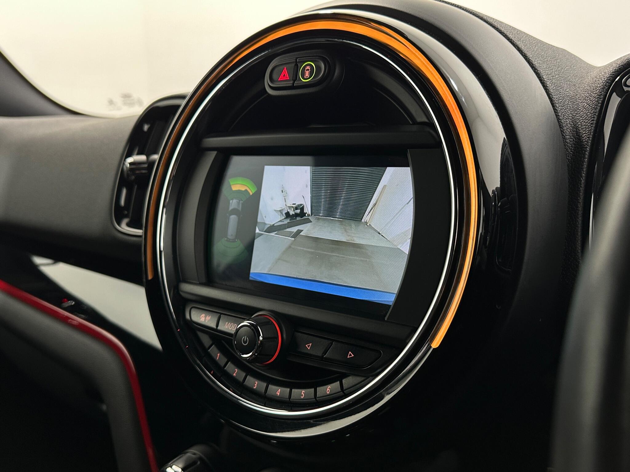 Mini Countryman view 23