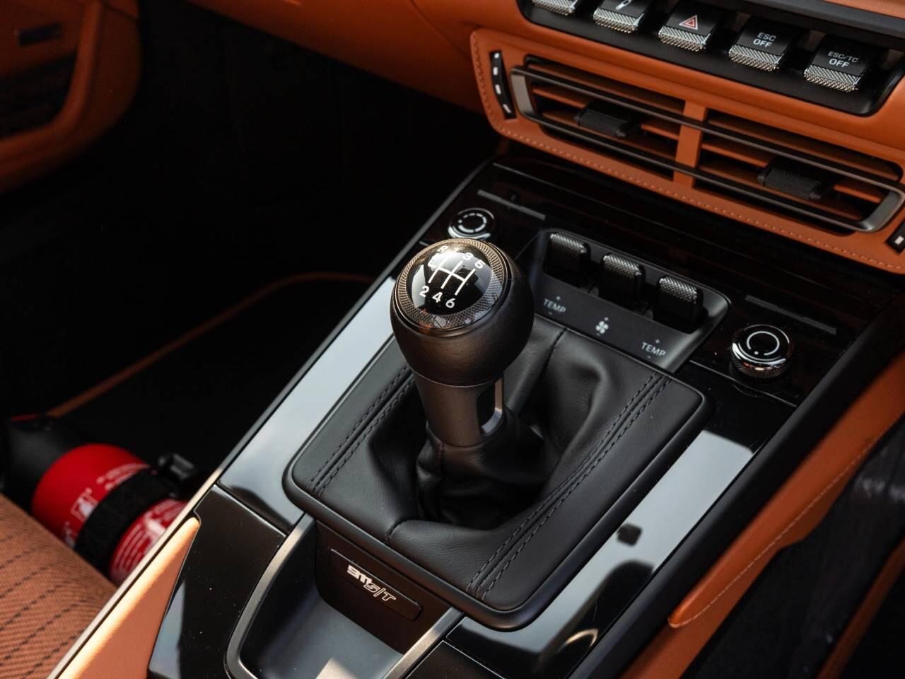 Porsche 911 view 36