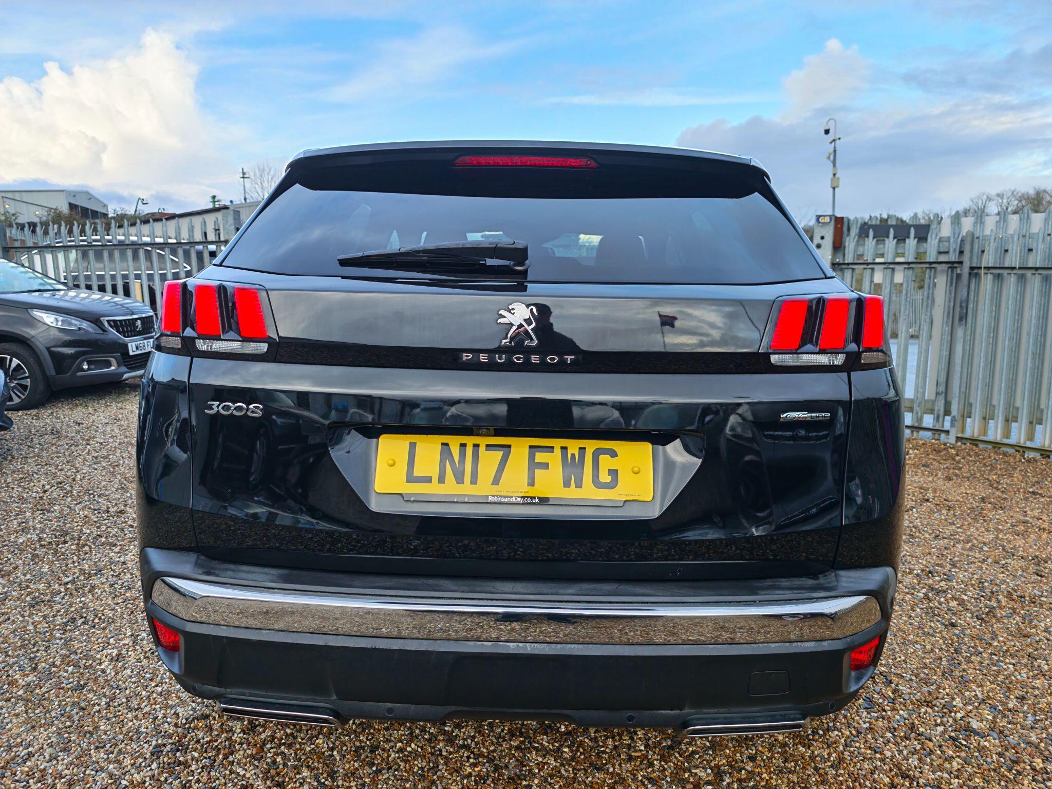 Peugeot 3008 view 8