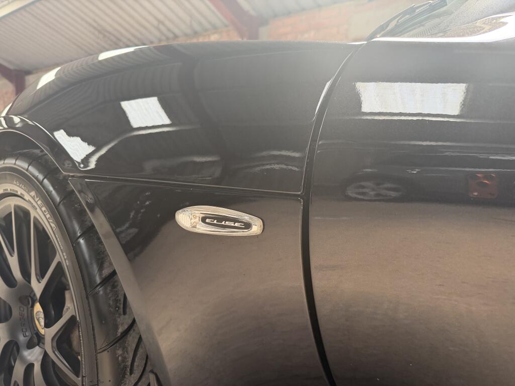 Lotus Elise view 11