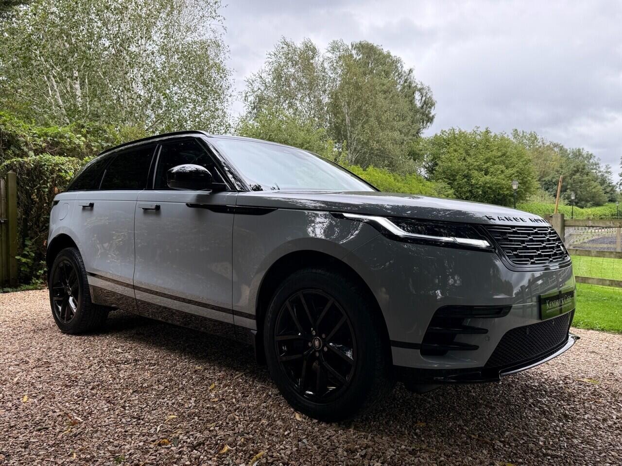 Land Rover Range Rover Velar view 30