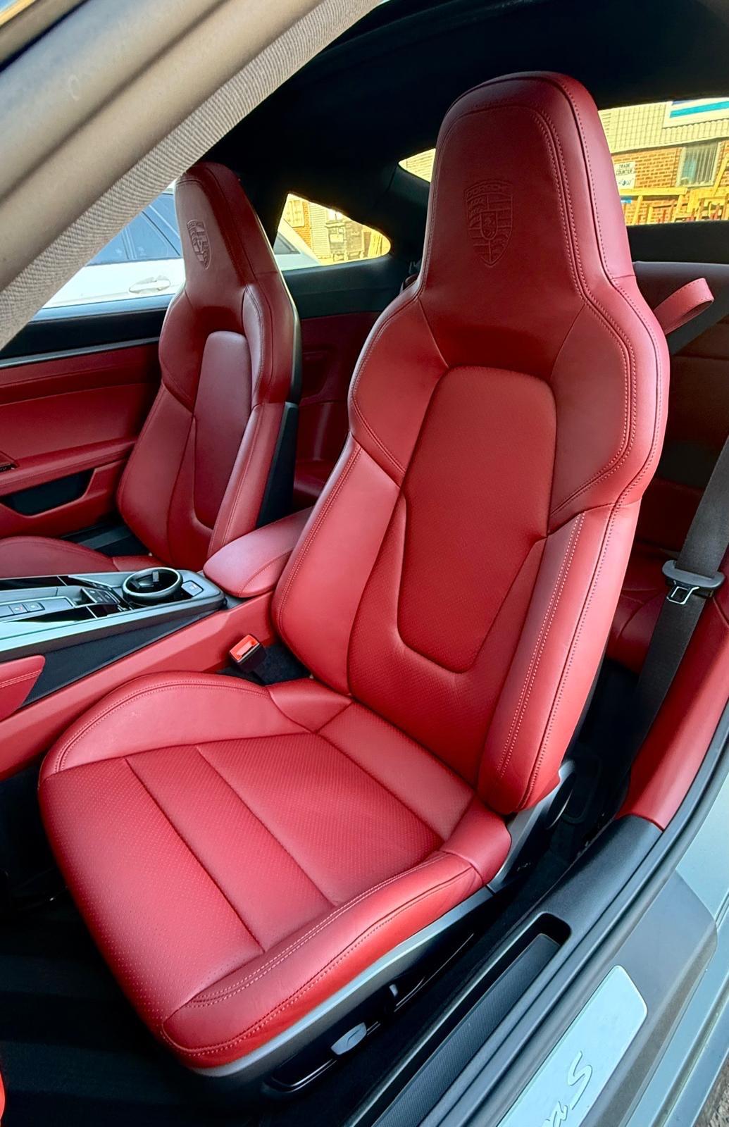 Porsche 911 view 52