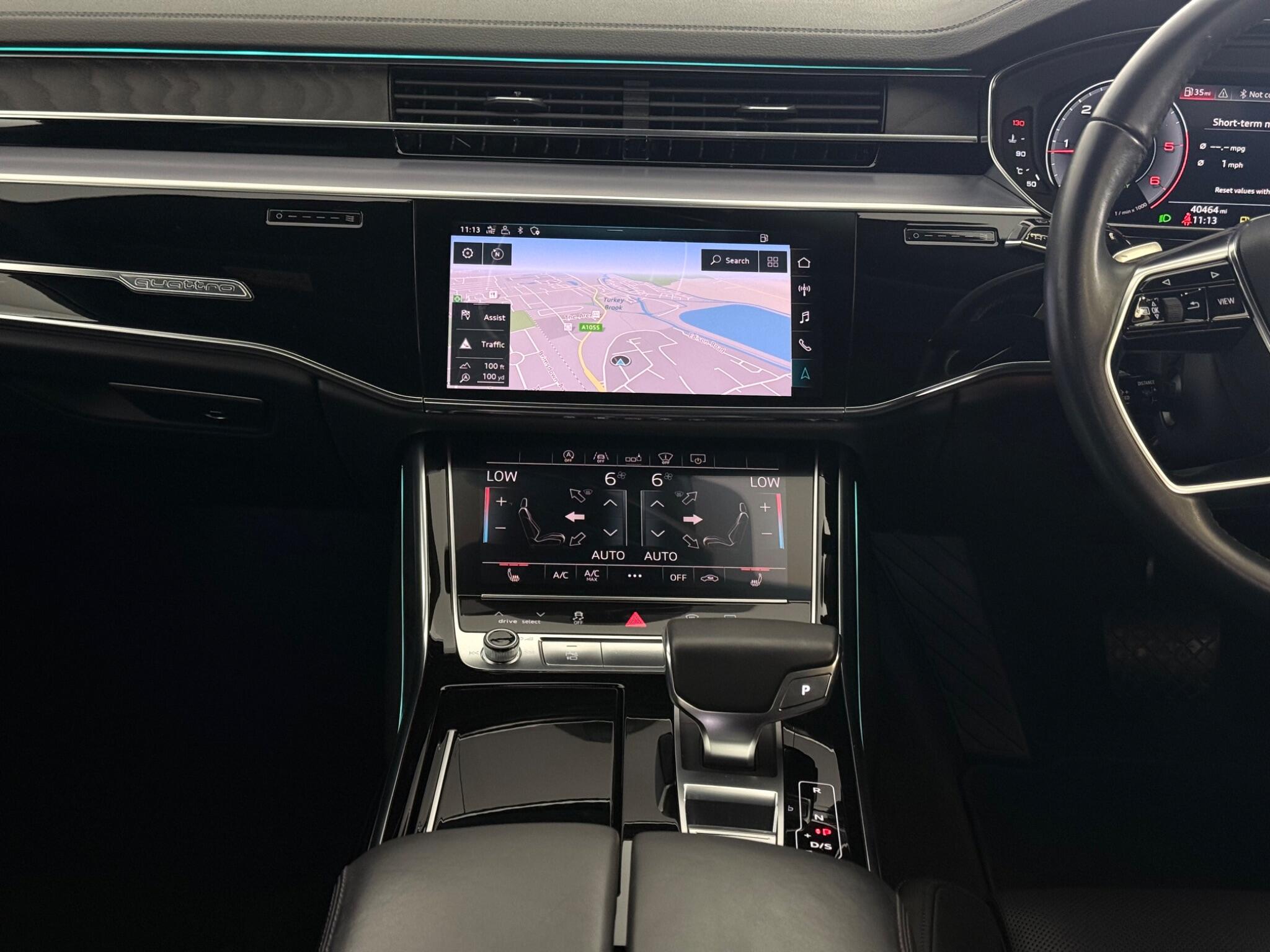 Audi A8 view 35