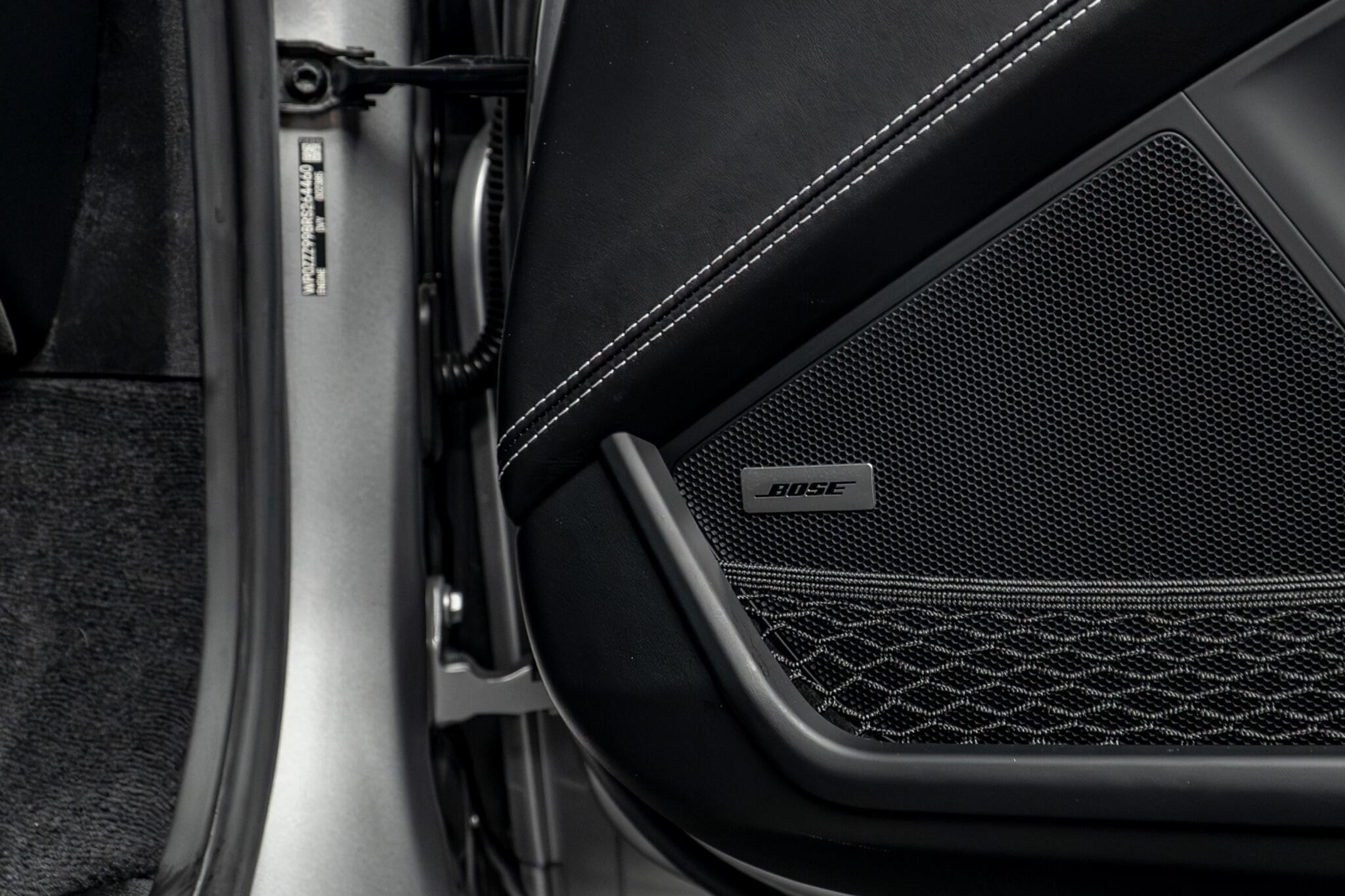 Porsche 911 view 43