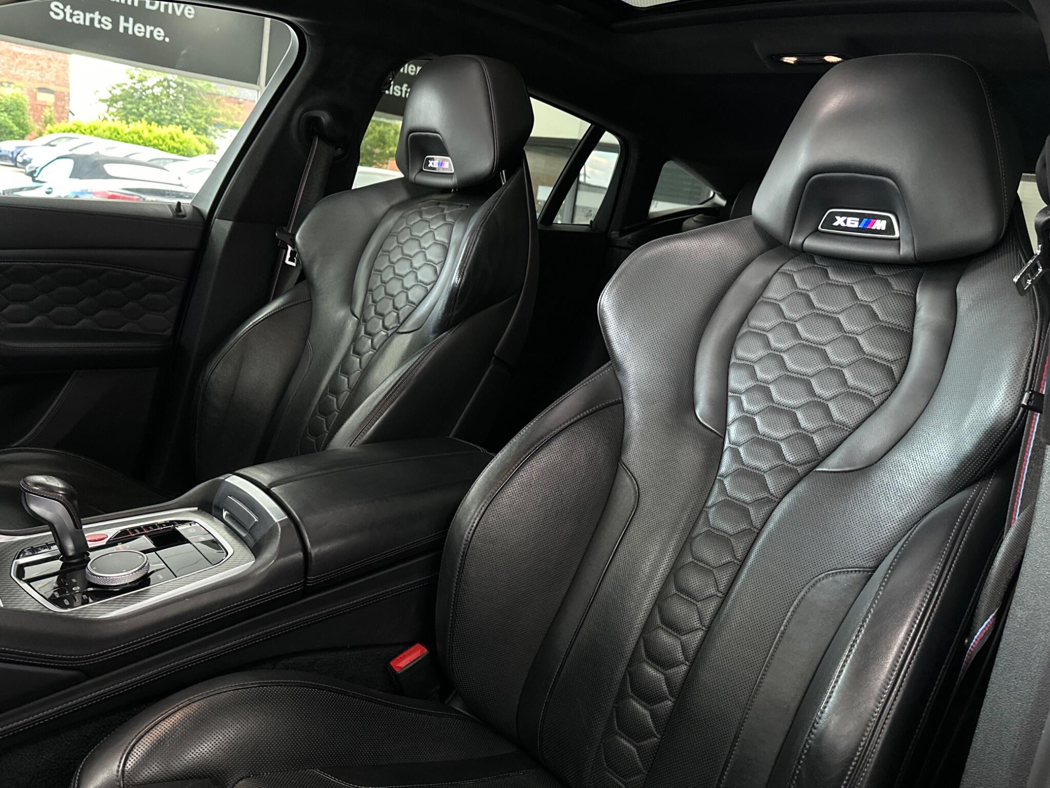 BMW X6 M view 45