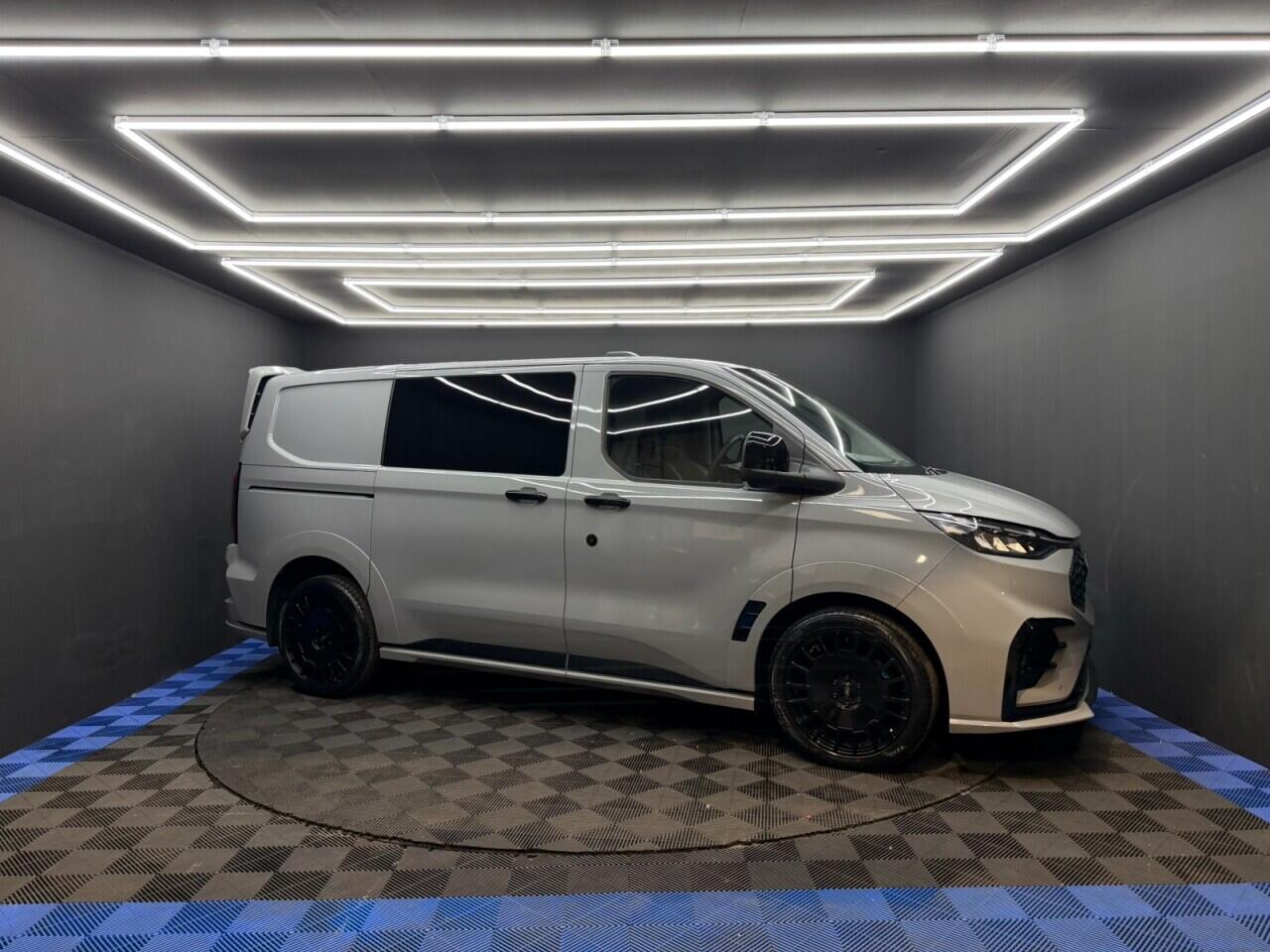 Ford Transit Custom view 25