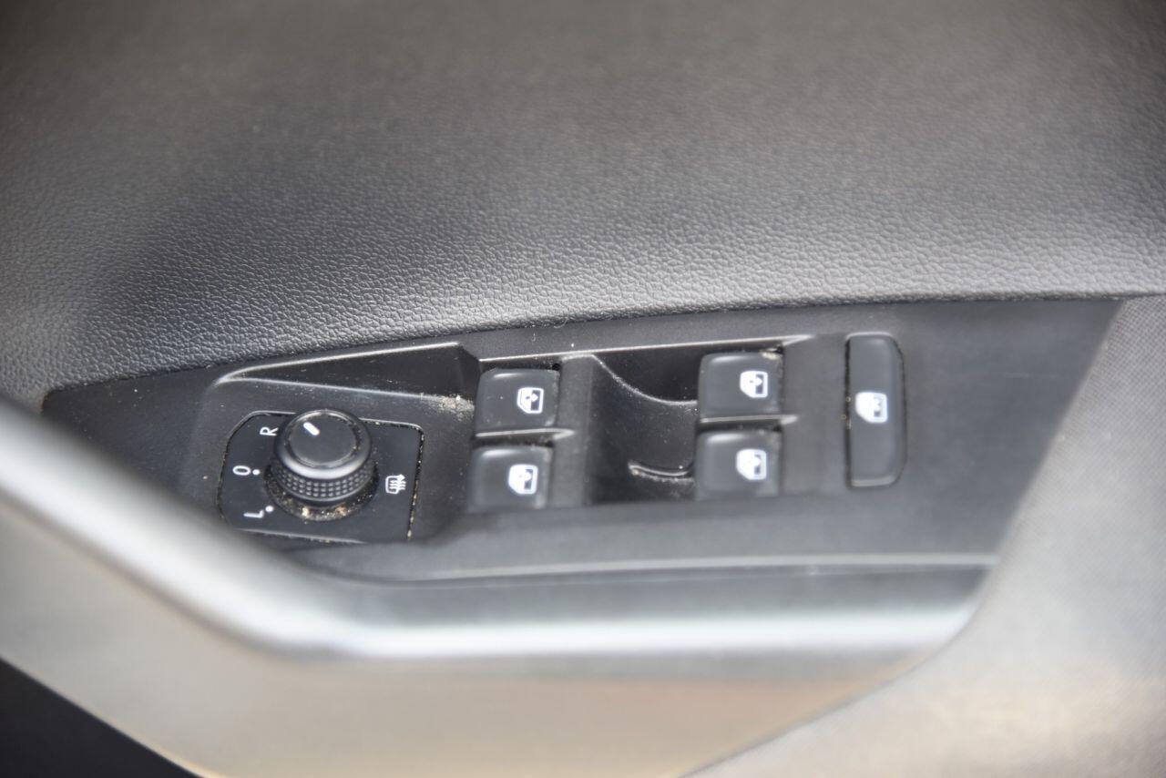 Volkswagen Polo view 46