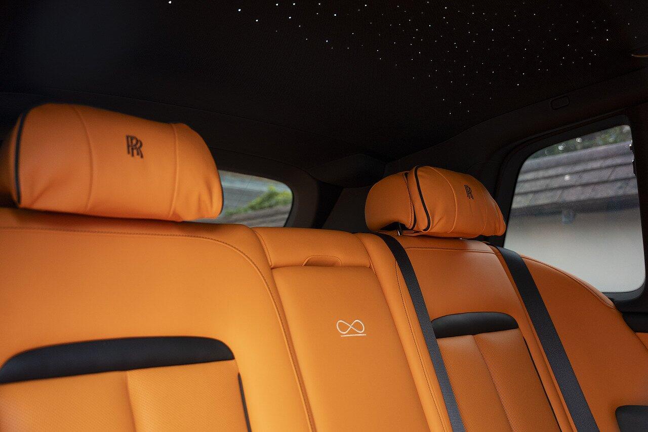 Rolls-Royce Cullinan view 18