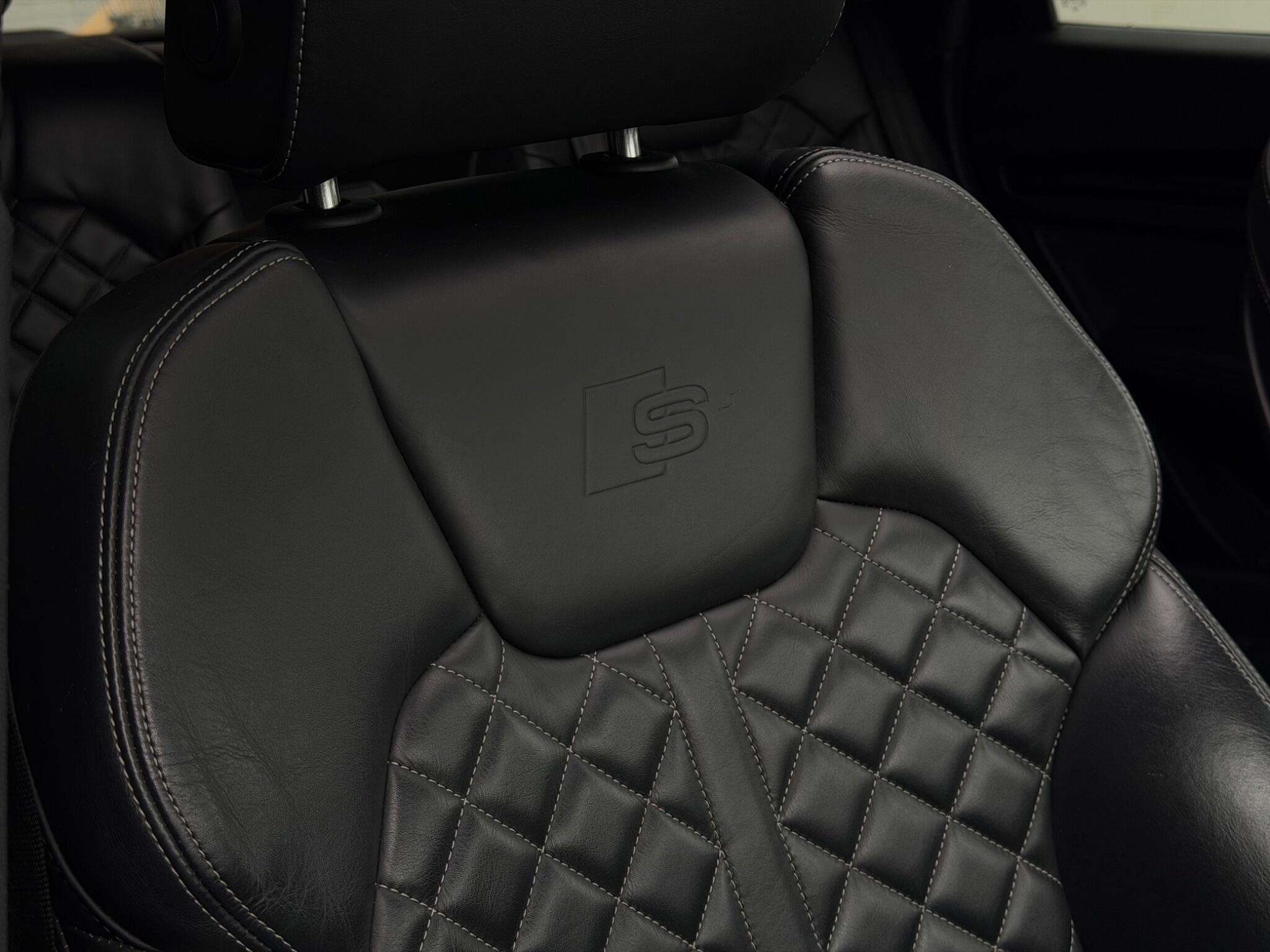 Audi SQ5 view 25