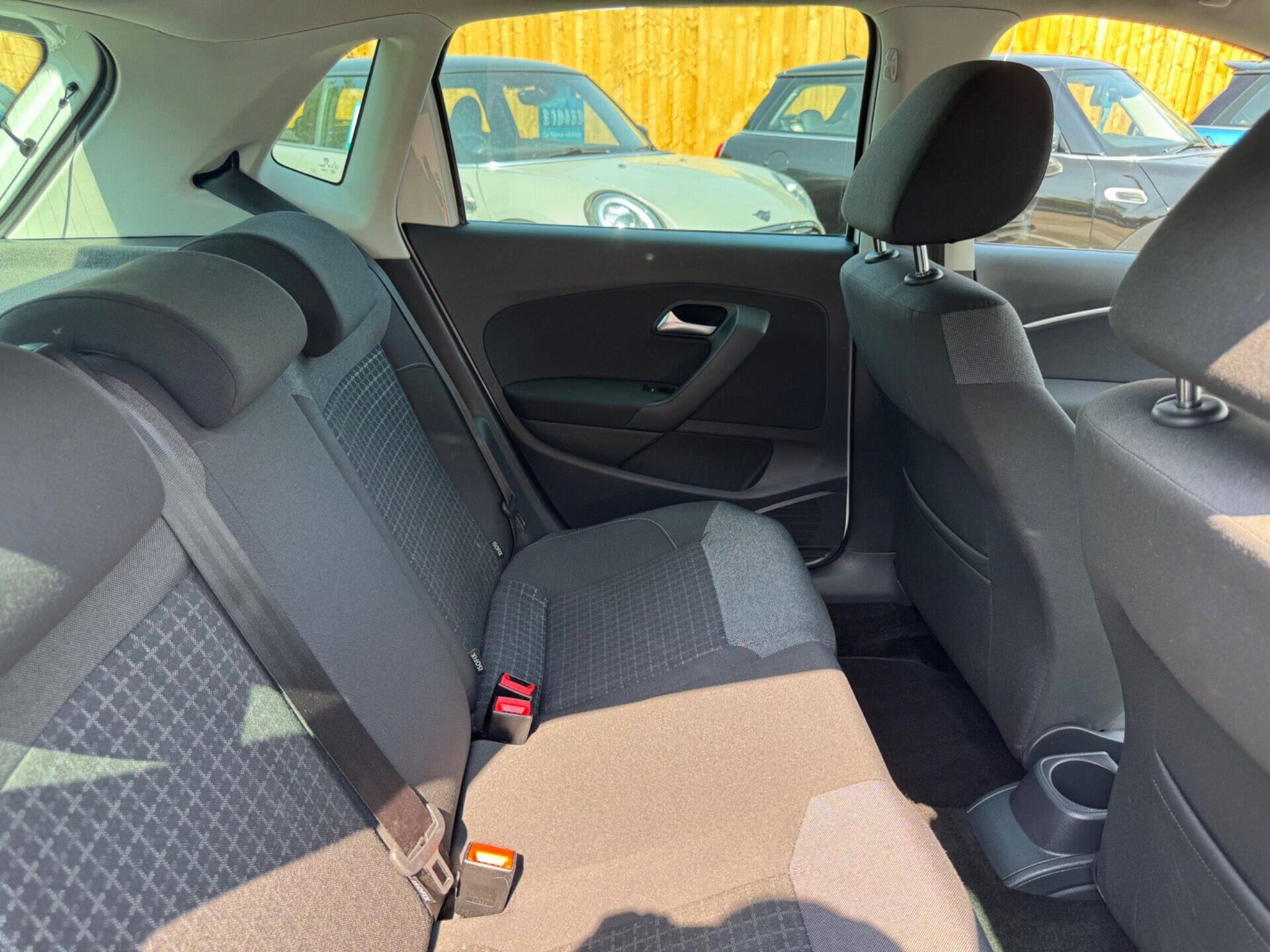 Volkswagen Polo view 33