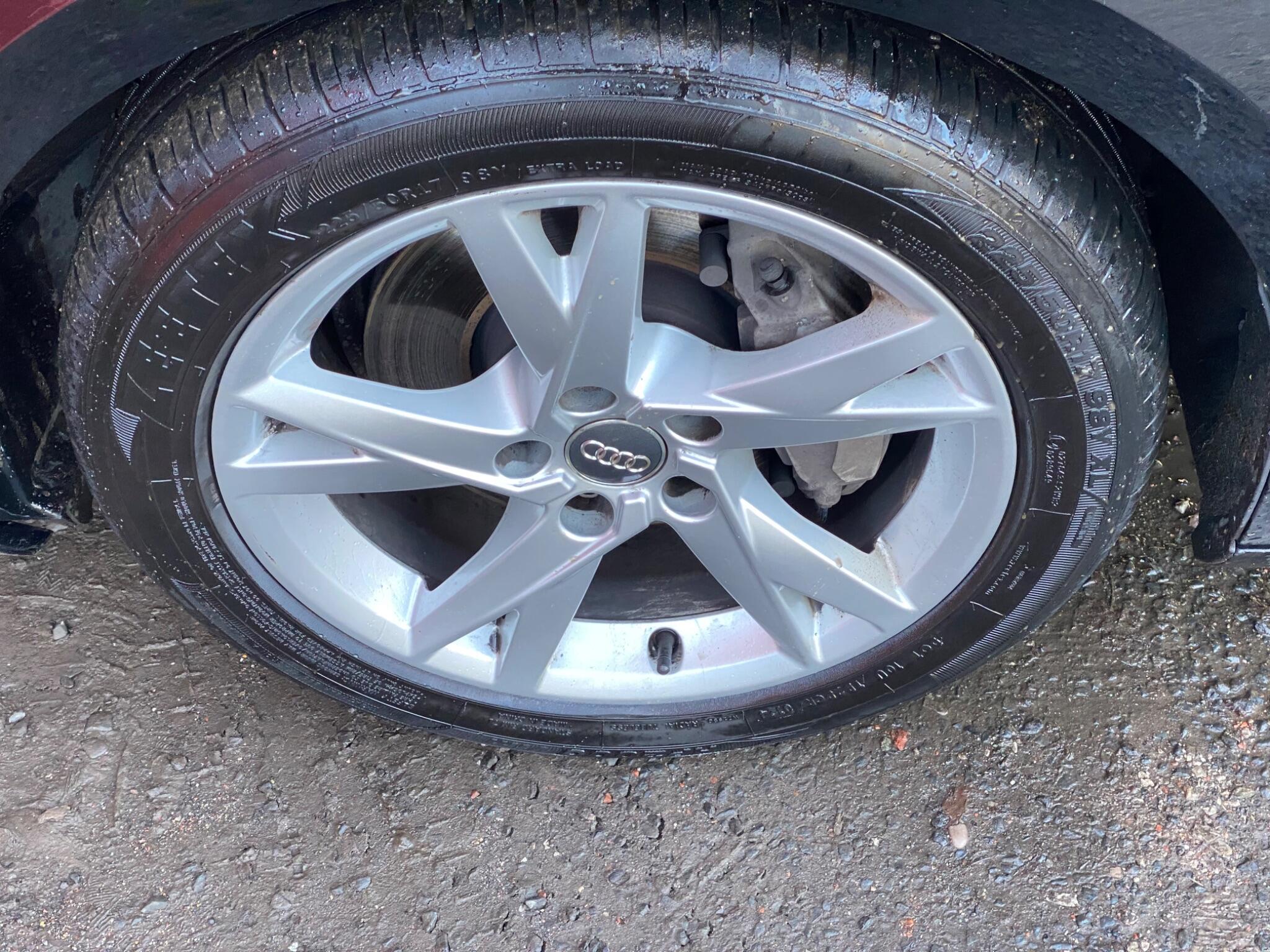 Audi A4 view 36