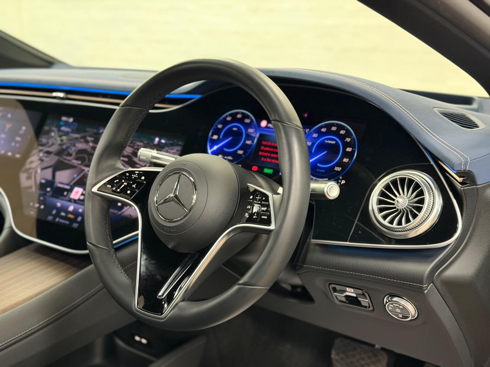Mercedes-Benz EQS view 19