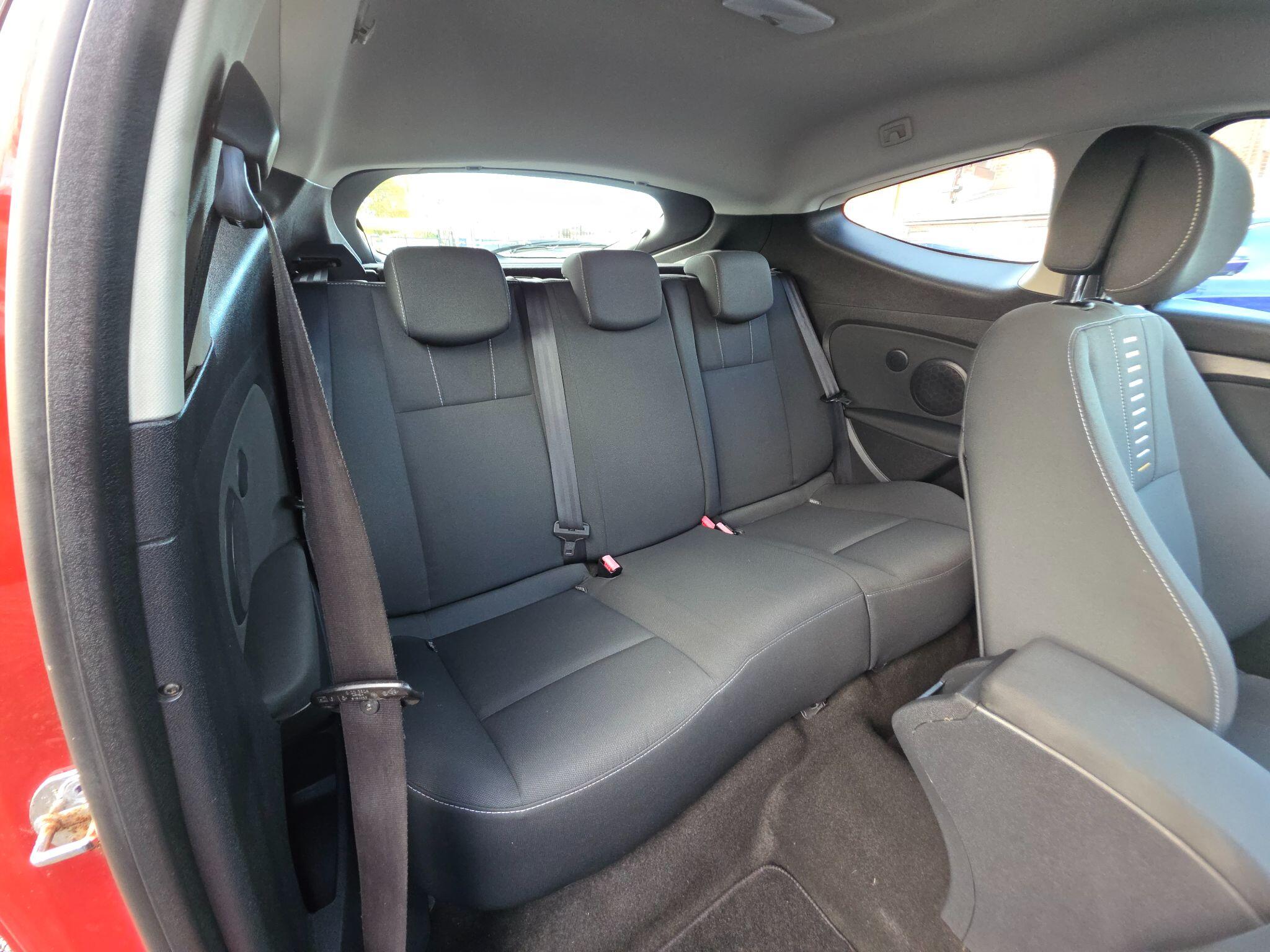 2010 Renault Megane image 16
