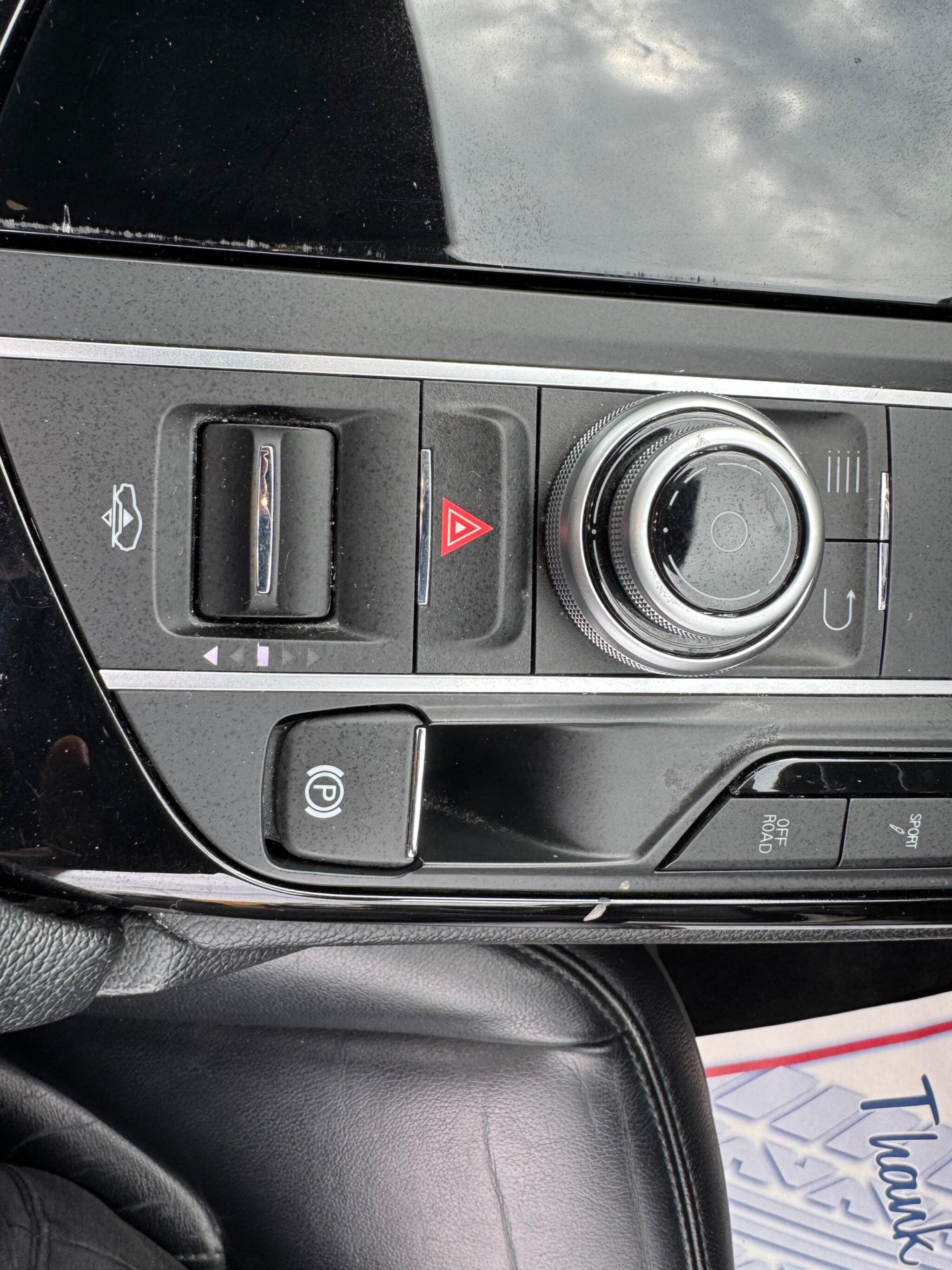 Maserati Levante view 32