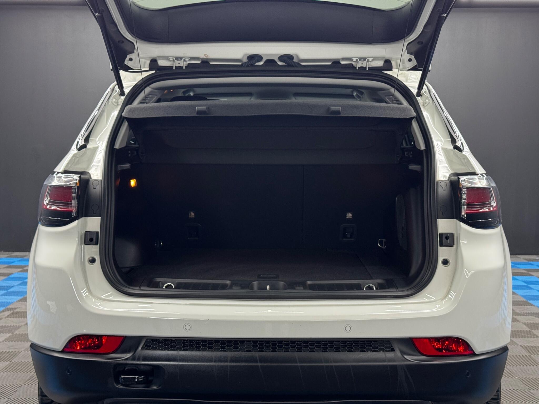 Jeep Compass view 37