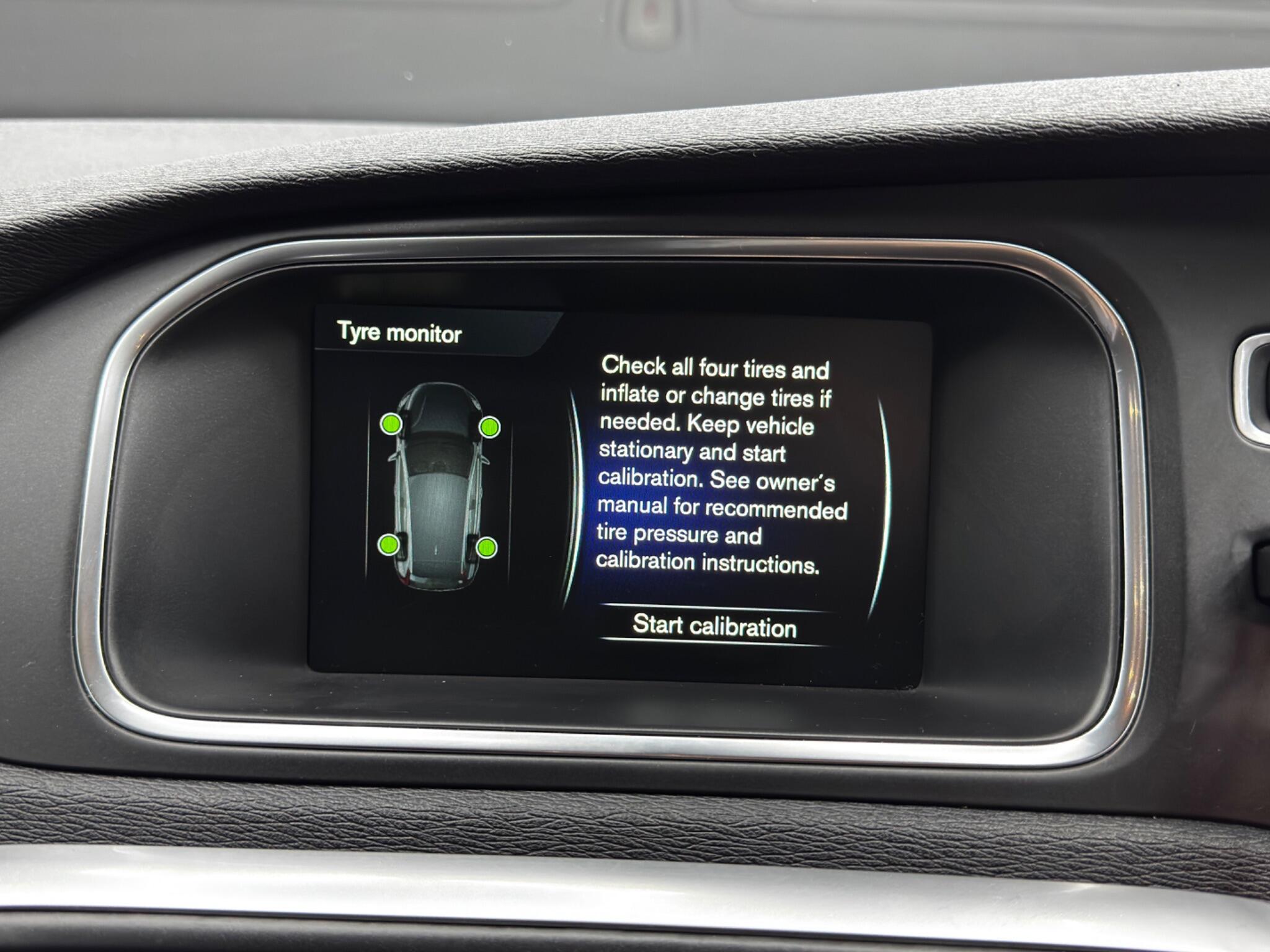 Volvo V40 view 33