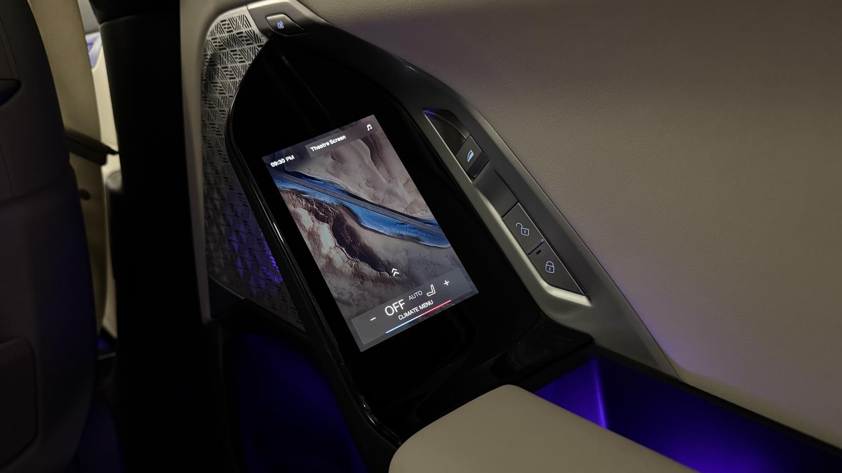 BMW i7 view 37