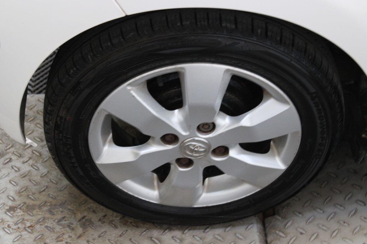 Toyota Aygo view 8