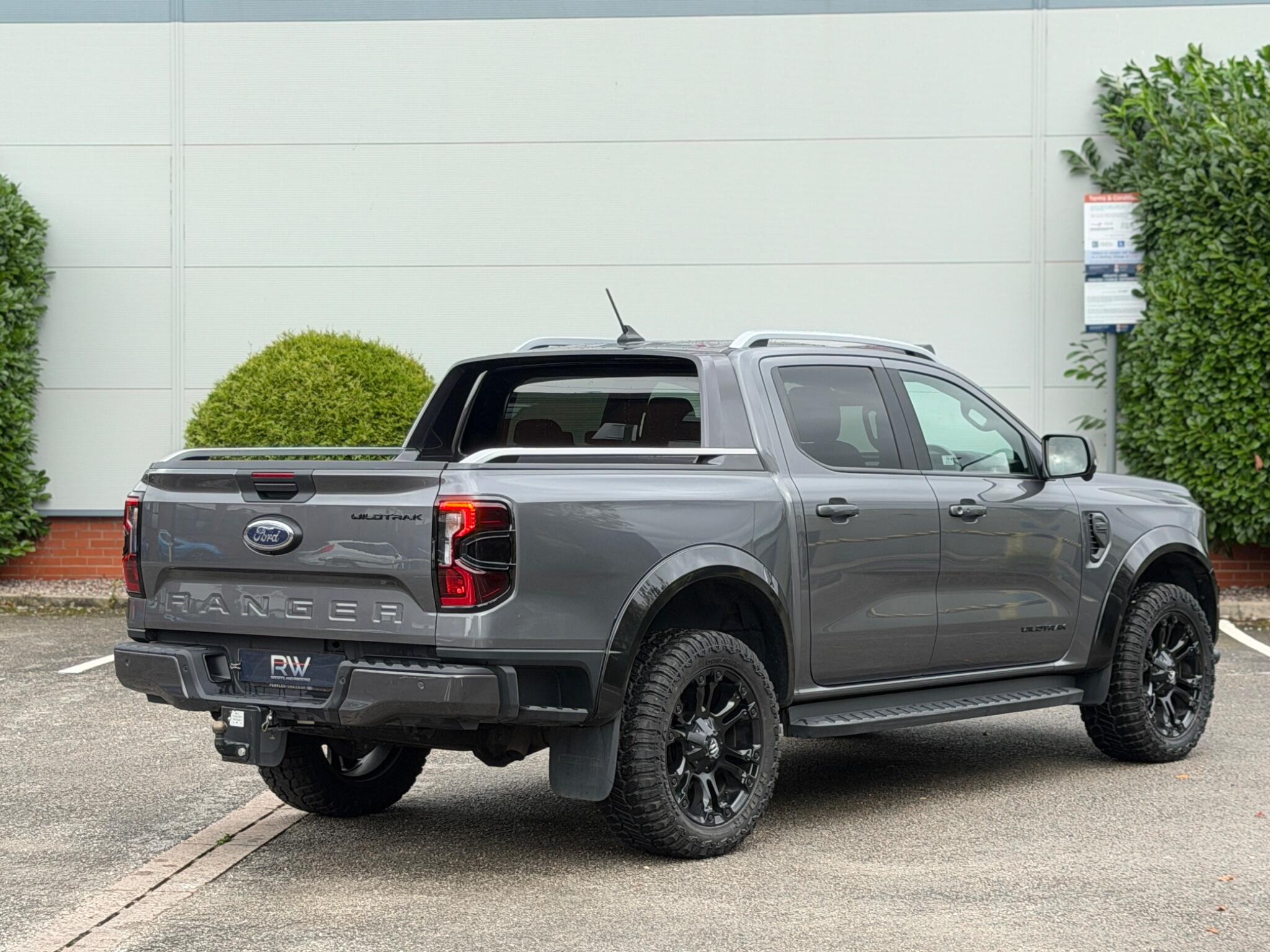Ford Ranger view 60