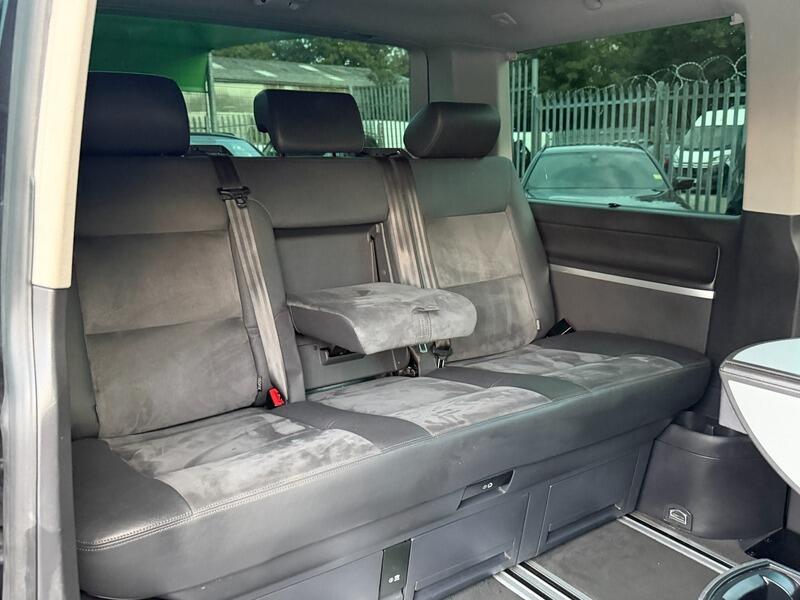 Volkswagen Caravelle view 49