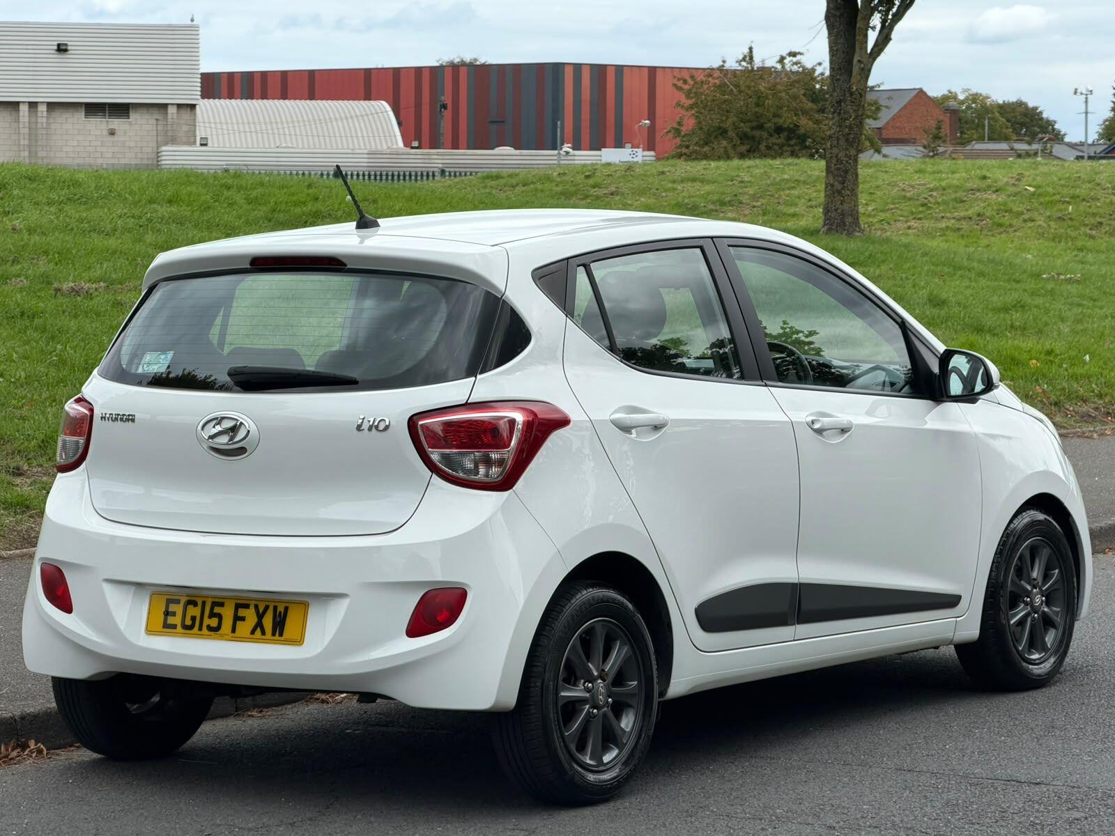 Hyundai i10 view 10
