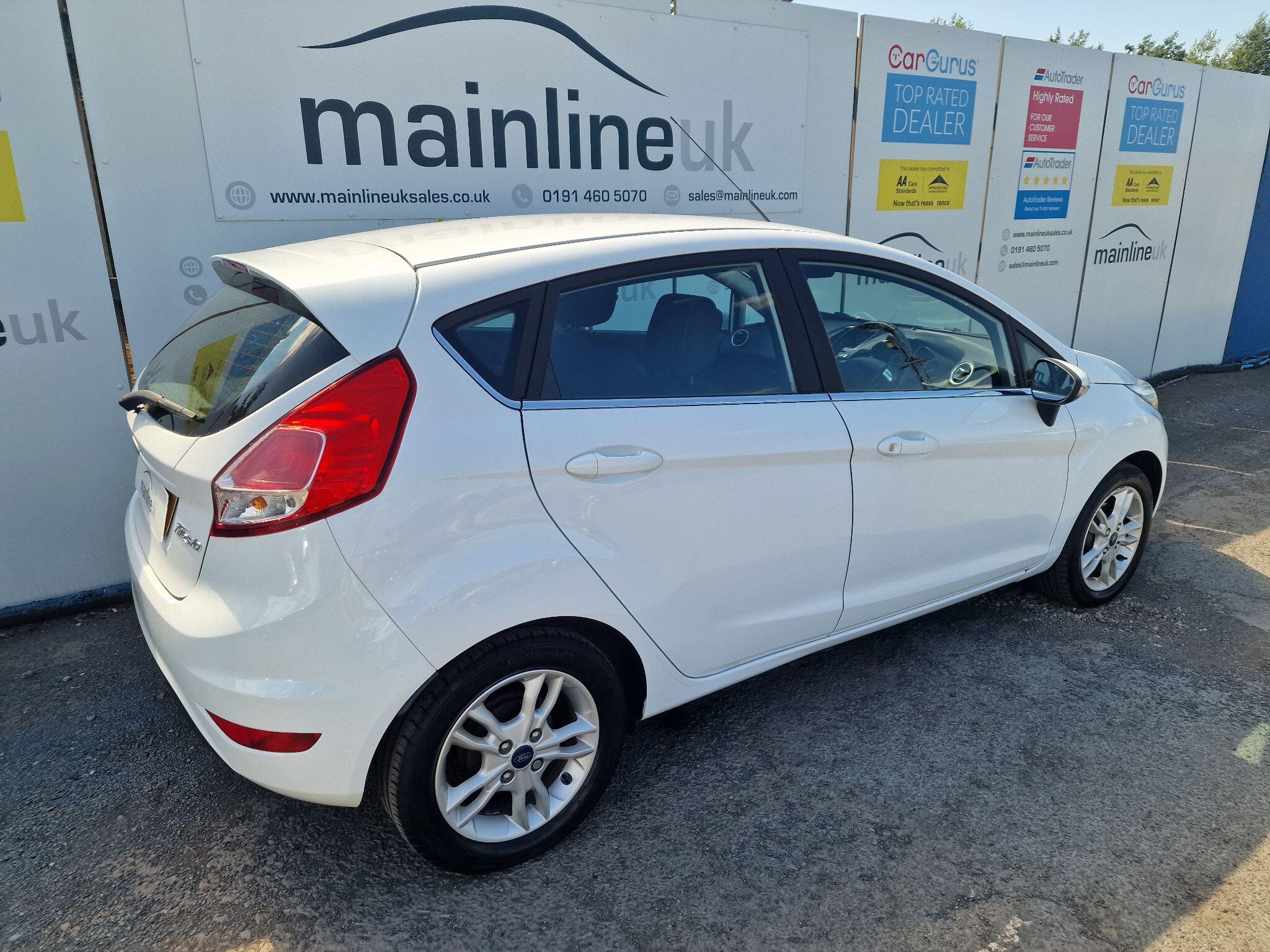 Ford Fiesta view 49