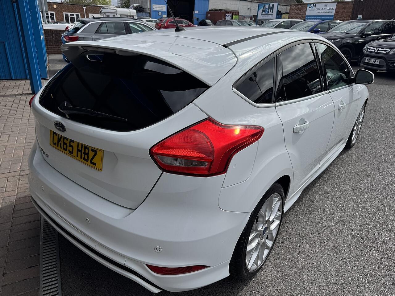 Ford Focus view 7