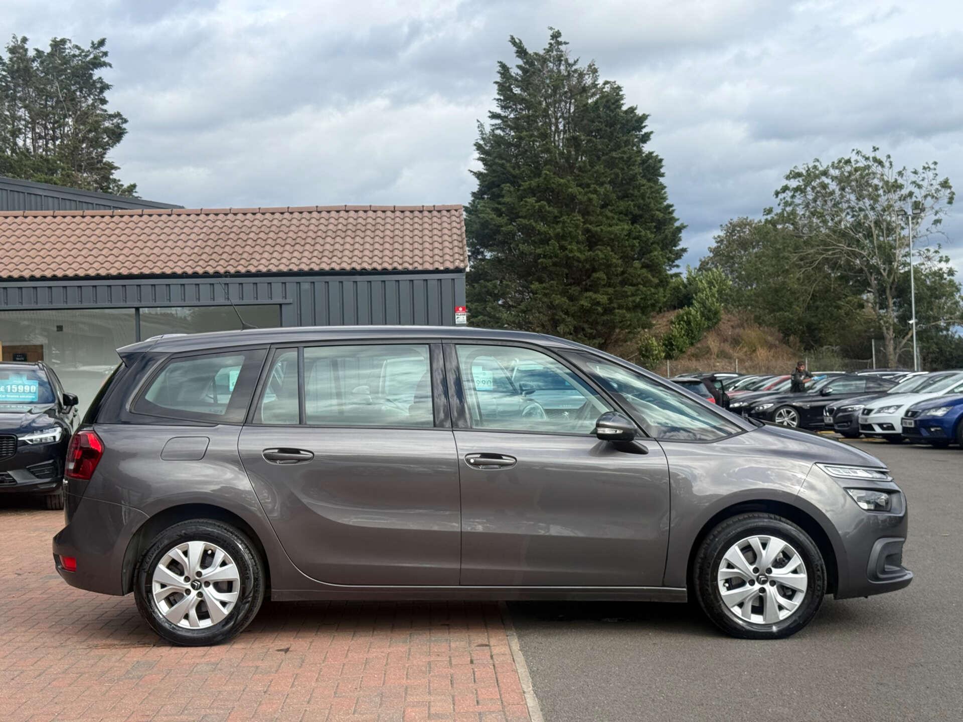Citroen Grand C4 Picasso view 17