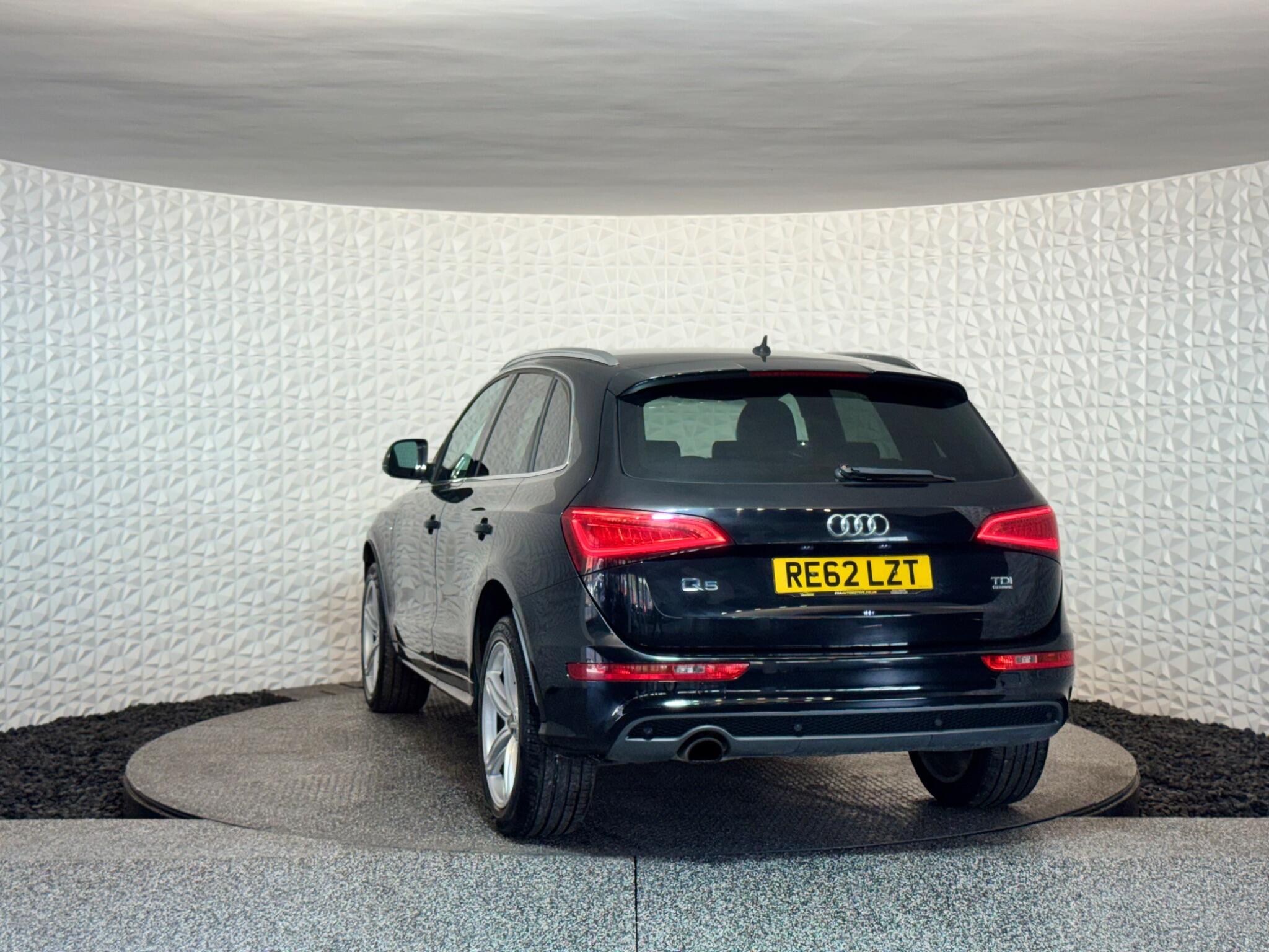 Audi Q5 view 13