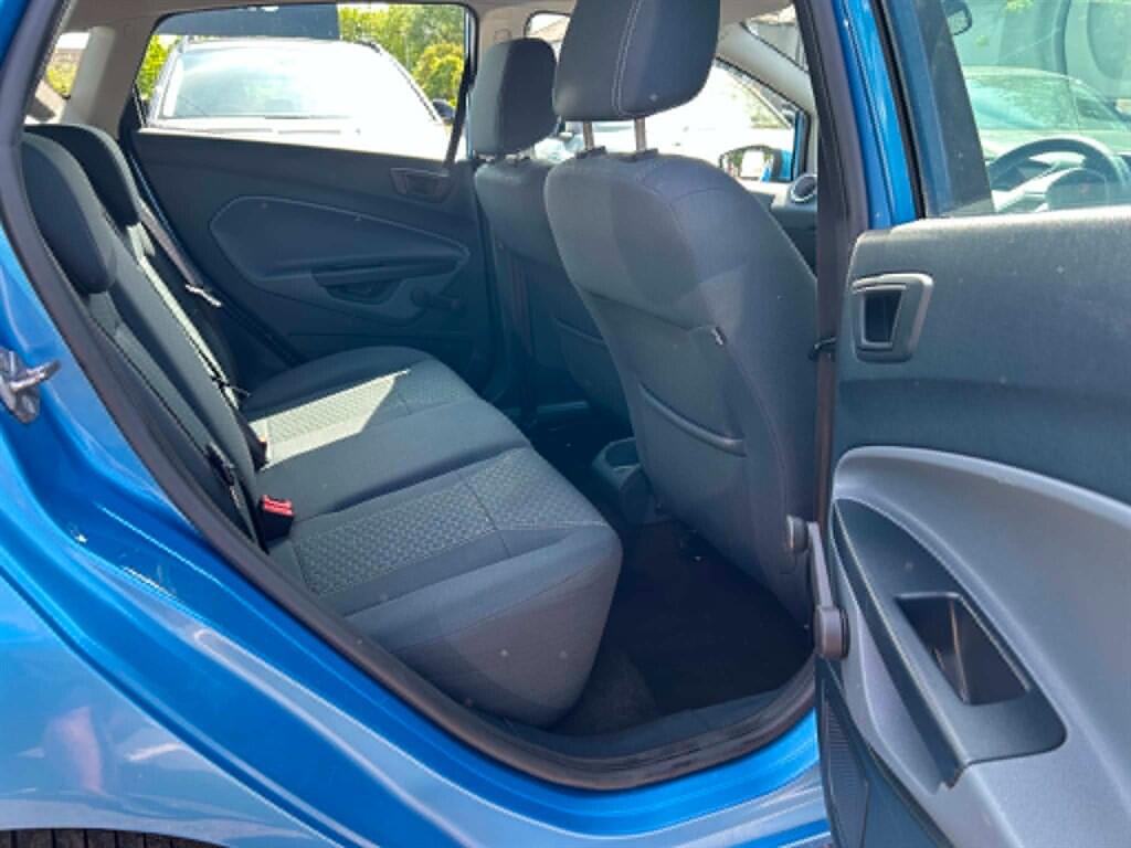 Ford Fiesta view 12