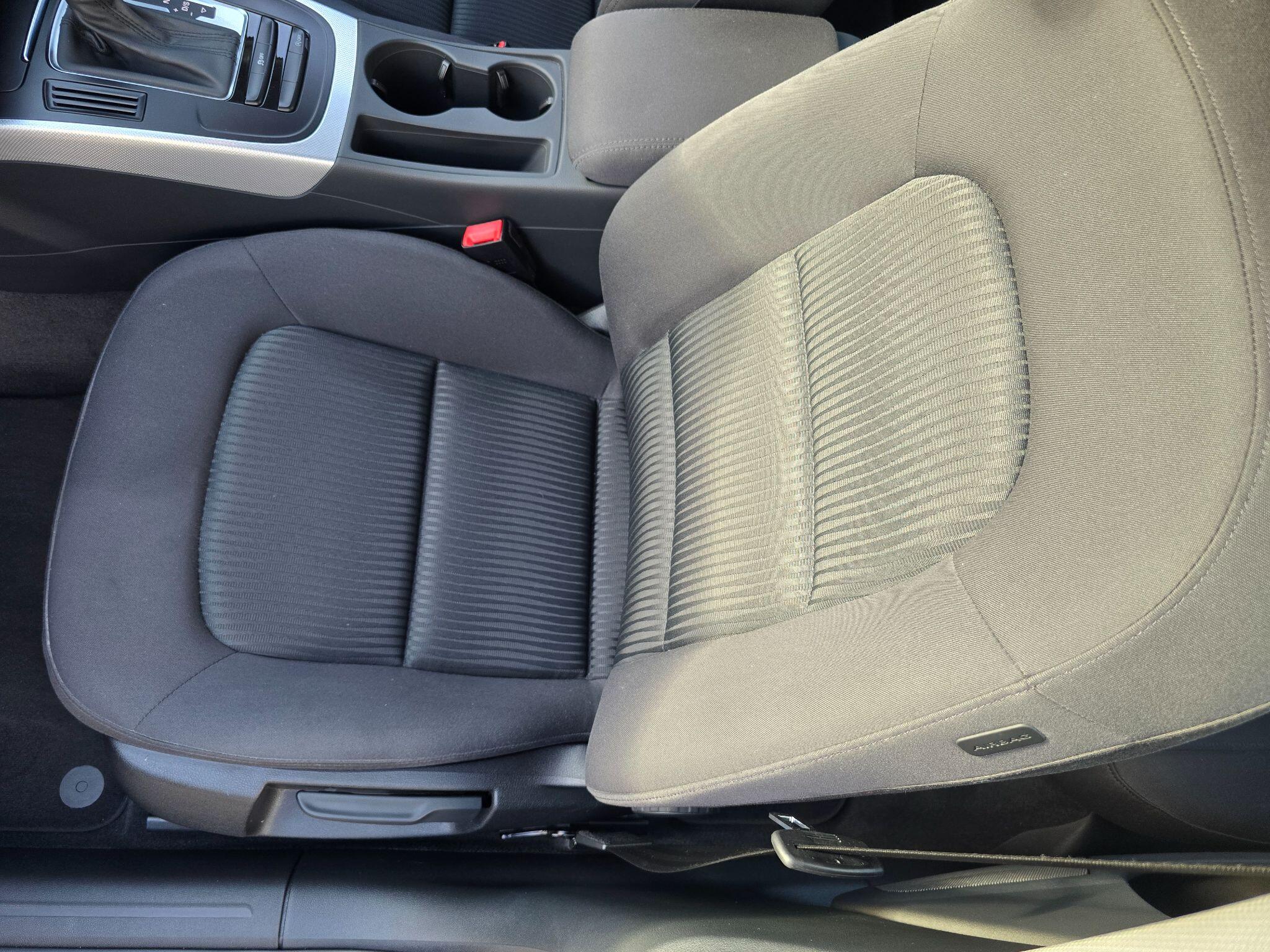 Audi A4 view 43