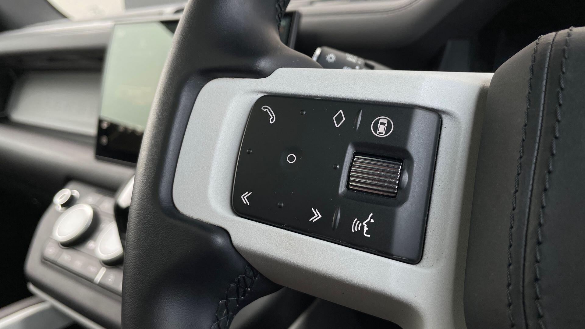 Land Rover Defender view 47