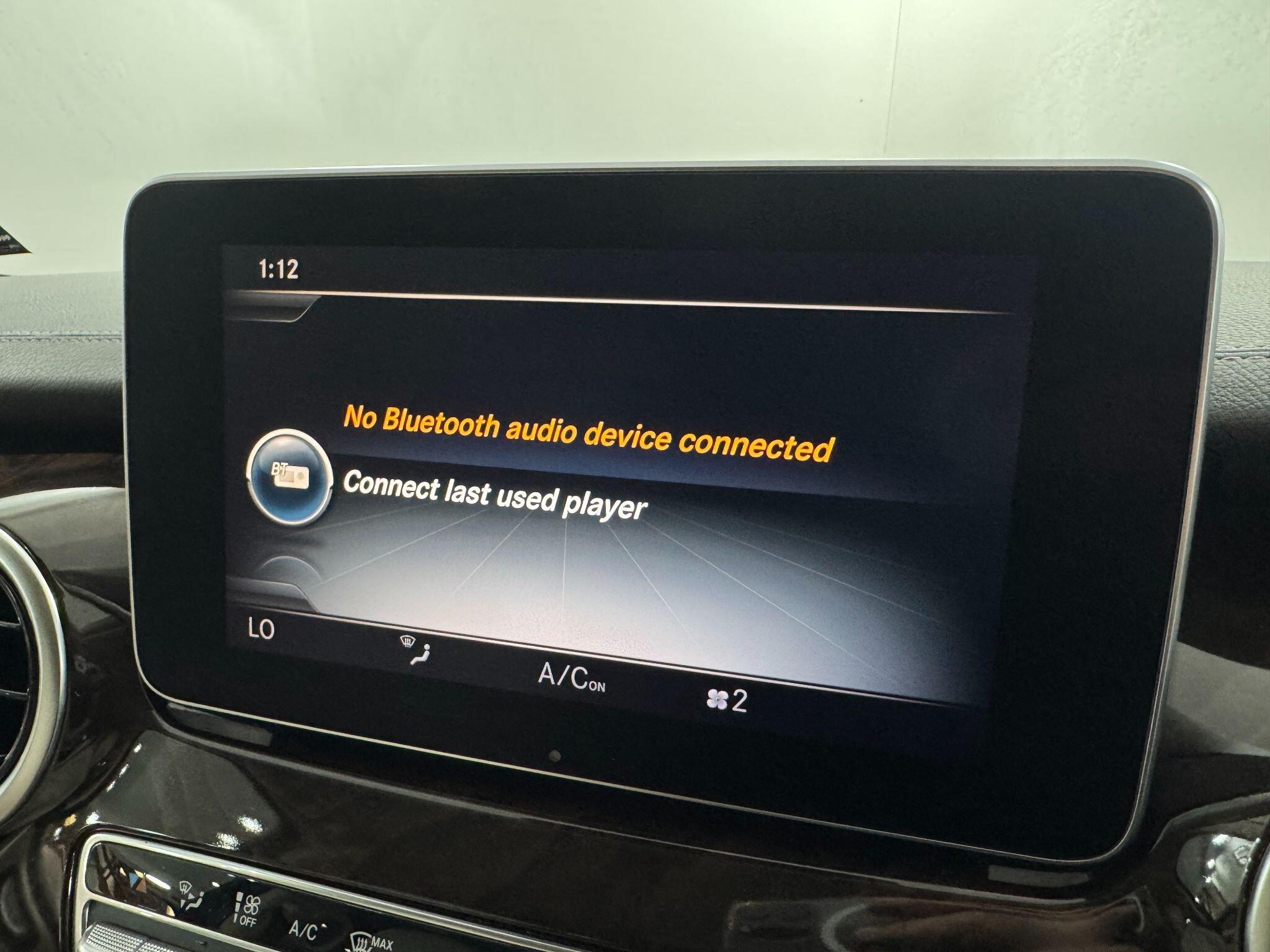 Mercedes-Benz V-Class view 41